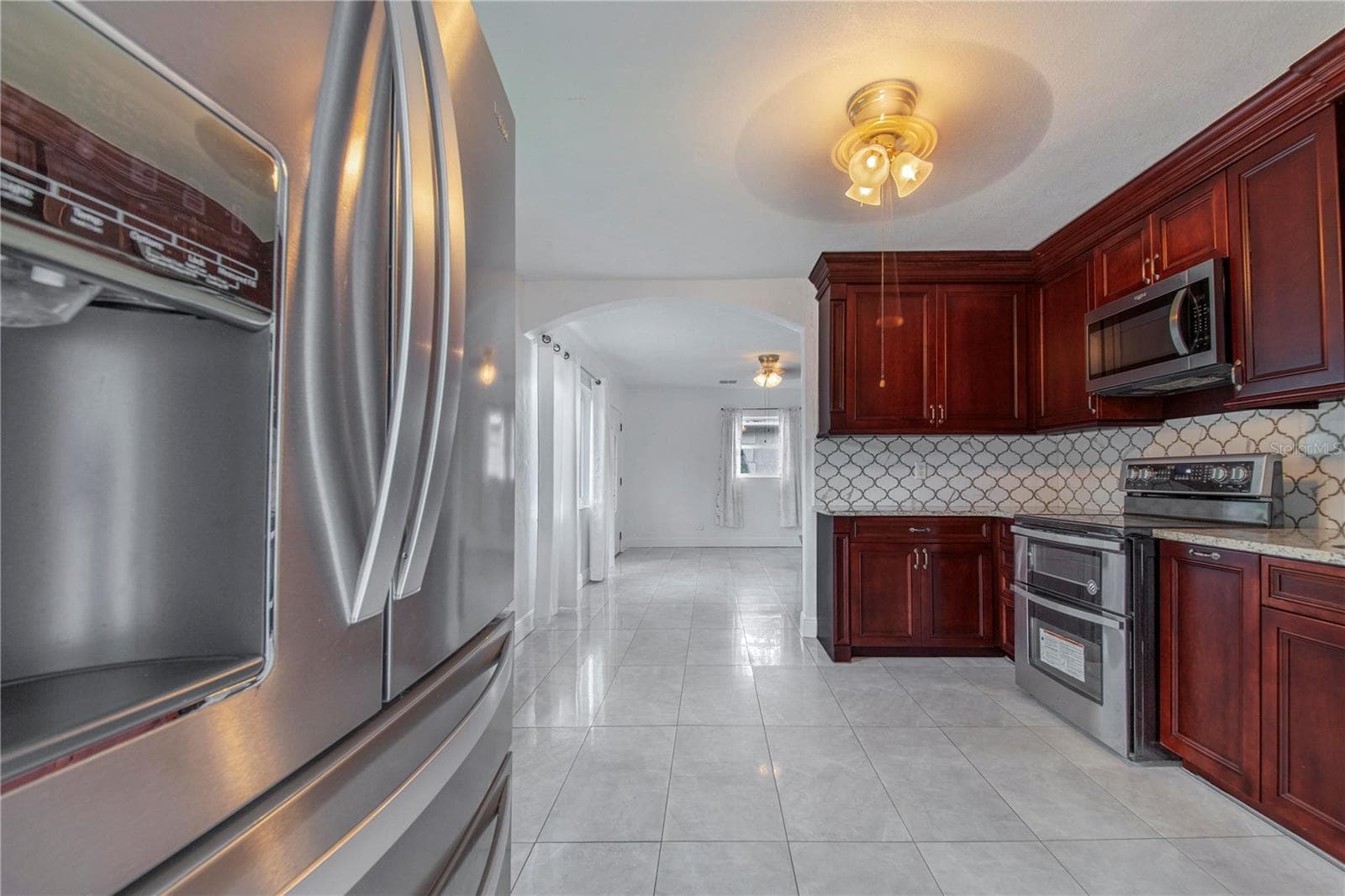 Kitchen - 6 E MAGNOLIA ST, DAVENPORT