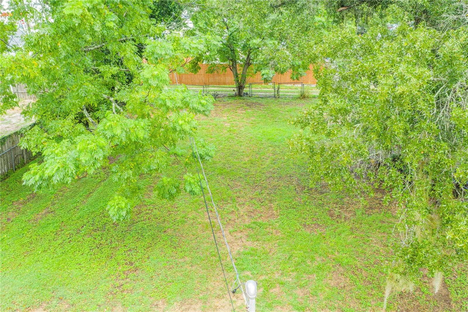Back Yard - 6 E MAGNOLIA ST, DAVENPORT