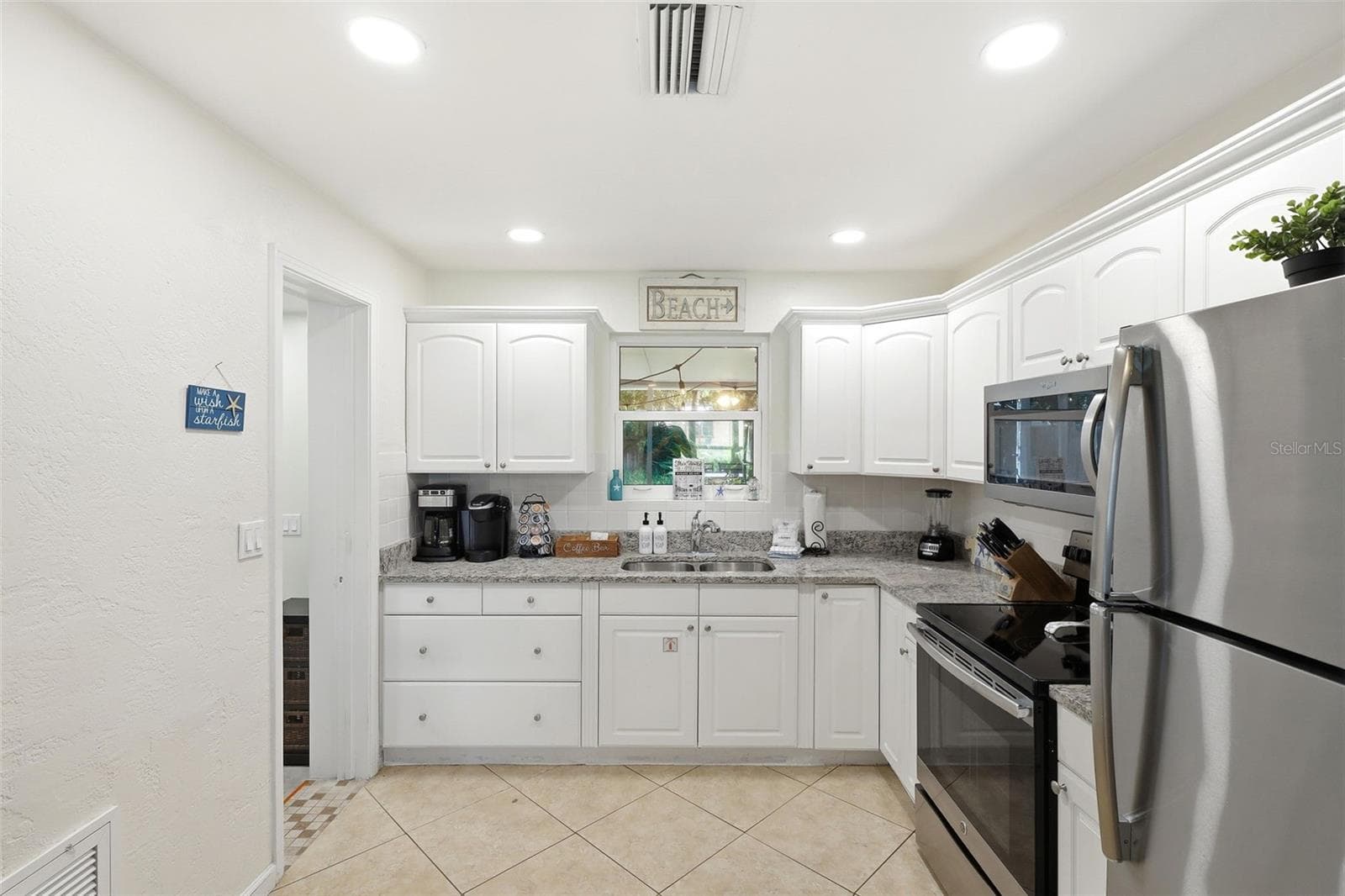 Single Family Residence at 159 LAURIE DR, ORMOND BEACH, photo 17 of 30