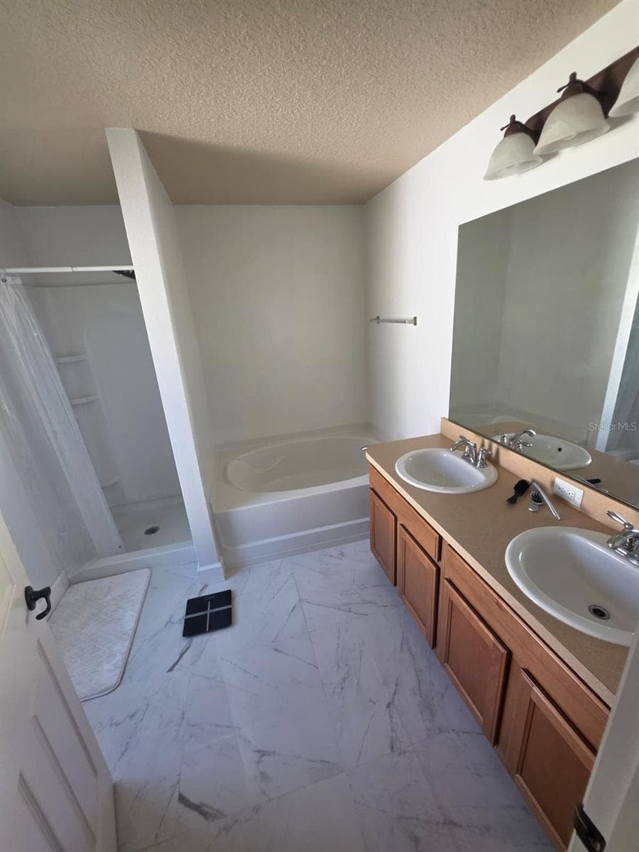 Single Family Residence at 3031 NE 25TH ST, OCALA, photo 16 of 32