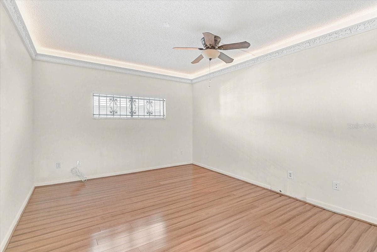 Condominium at 1100 BENJAMIN FRANKLIN DR #802, SARASOTA, photo 20 of 41