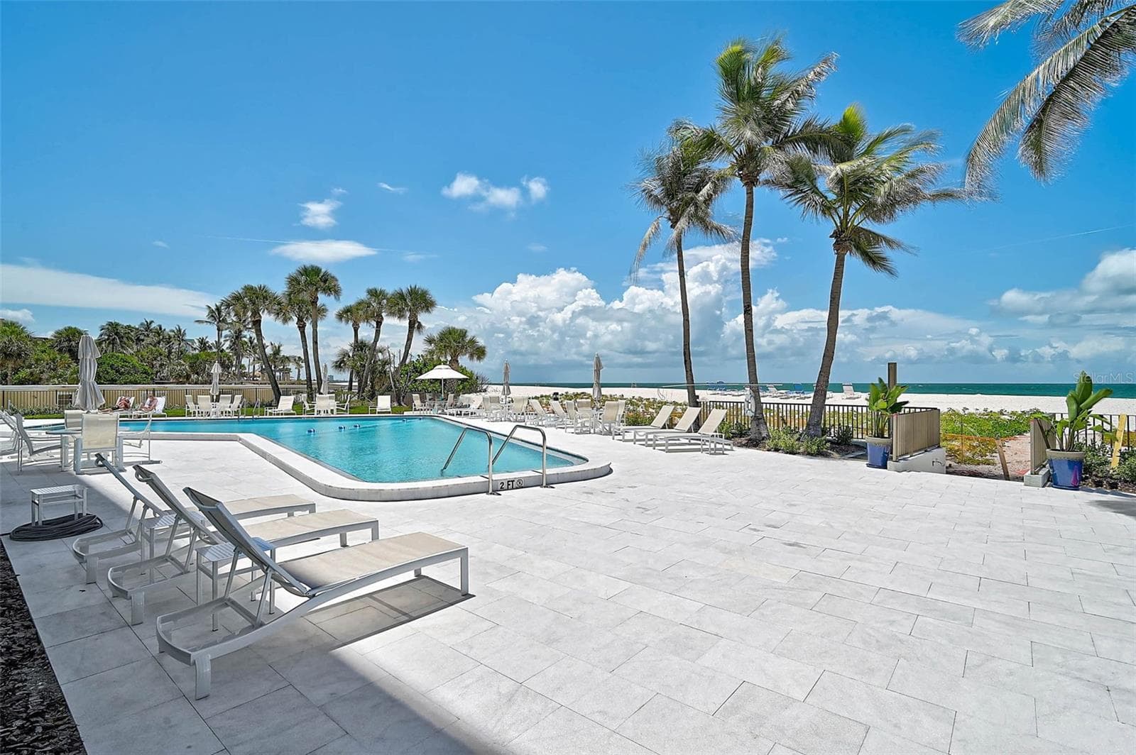 Condominium at 1100 BENJAMIN FRANKLIN DR #802, SARASOTA, photo 29 of 41