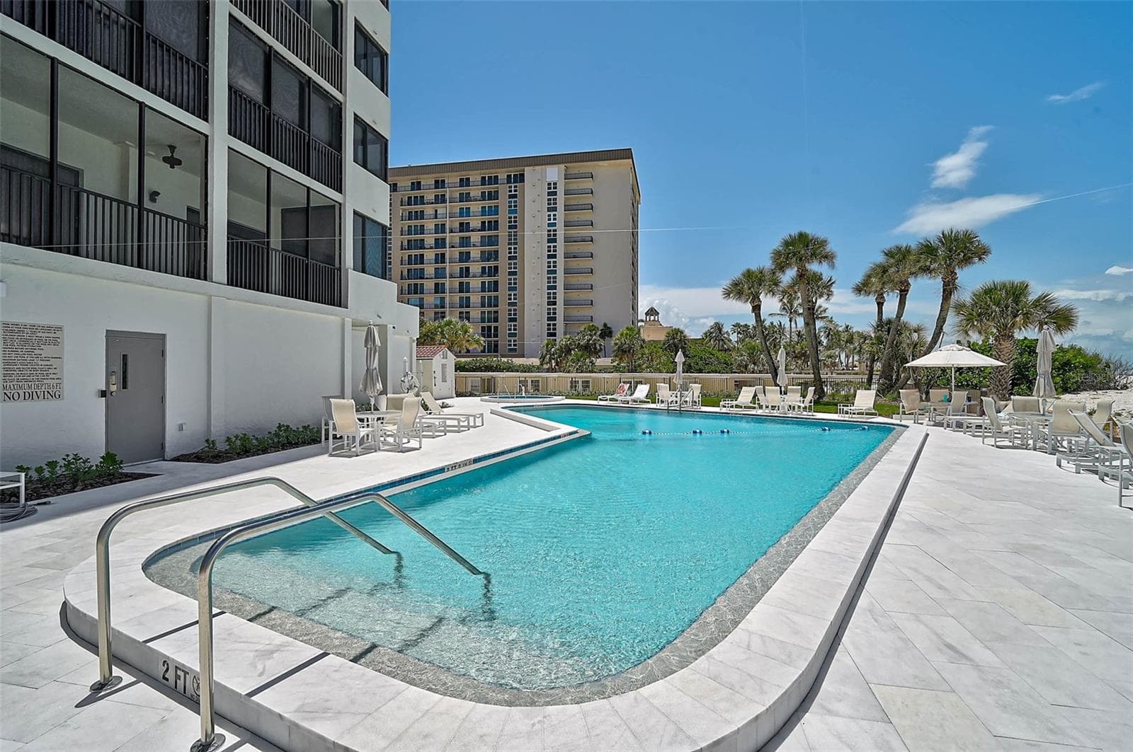 Condominium at 1100 BENJAMIN FRANKLIN DR #802, SARASOTA, photo 35 of 41