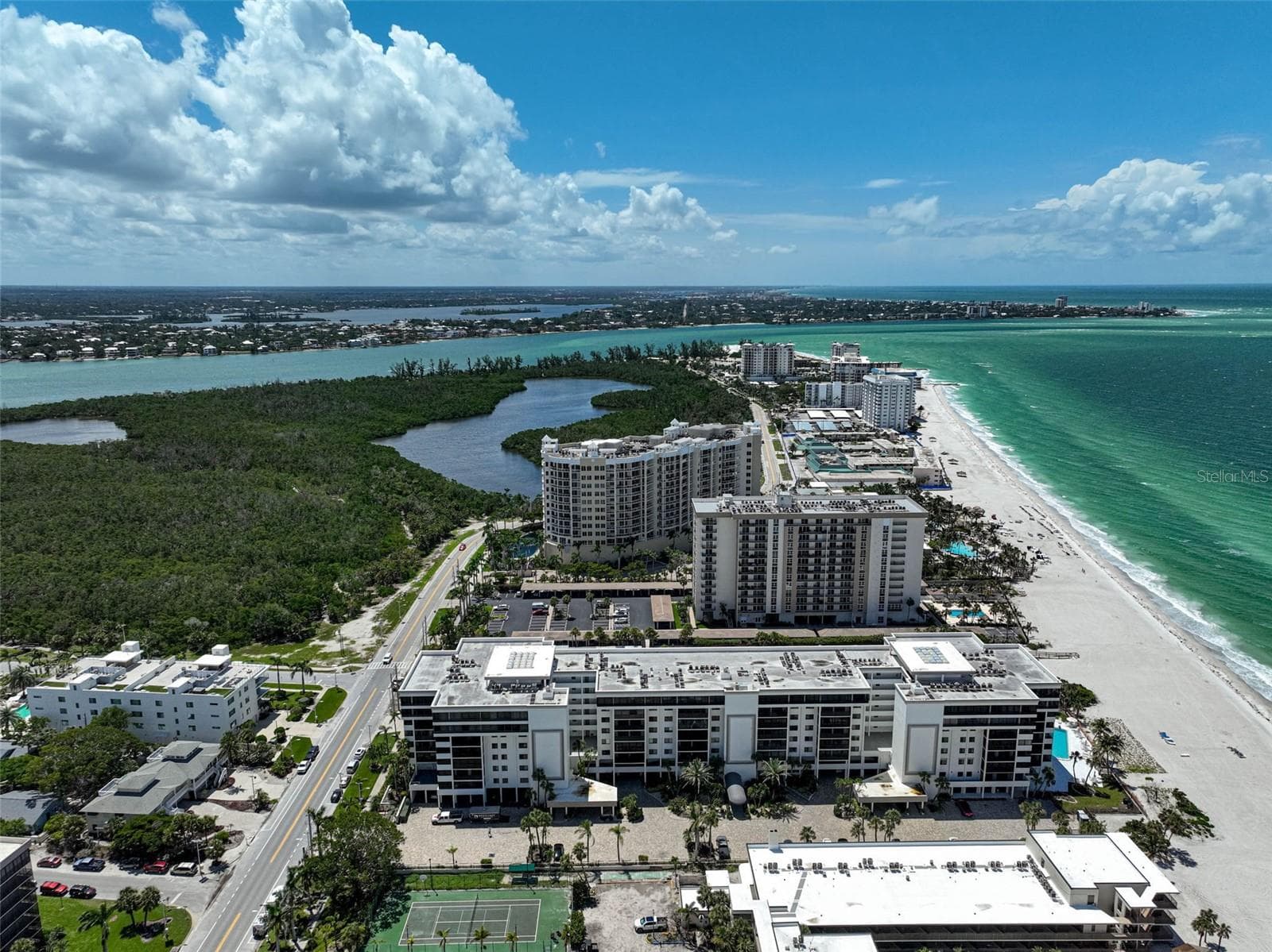Condominium at 1100 BENJAMIN FRANKLIN DR #802, SARASOTA, photo 38 of 41