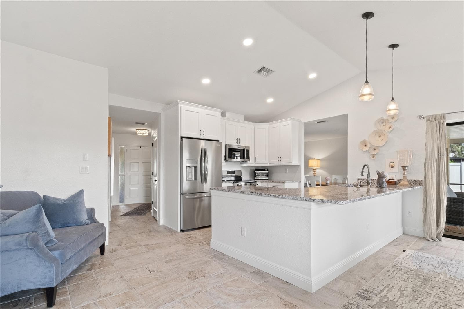 Single Family Residence at 488 FIELDSTONE LN, SPRING HILL, photo 12 of 48