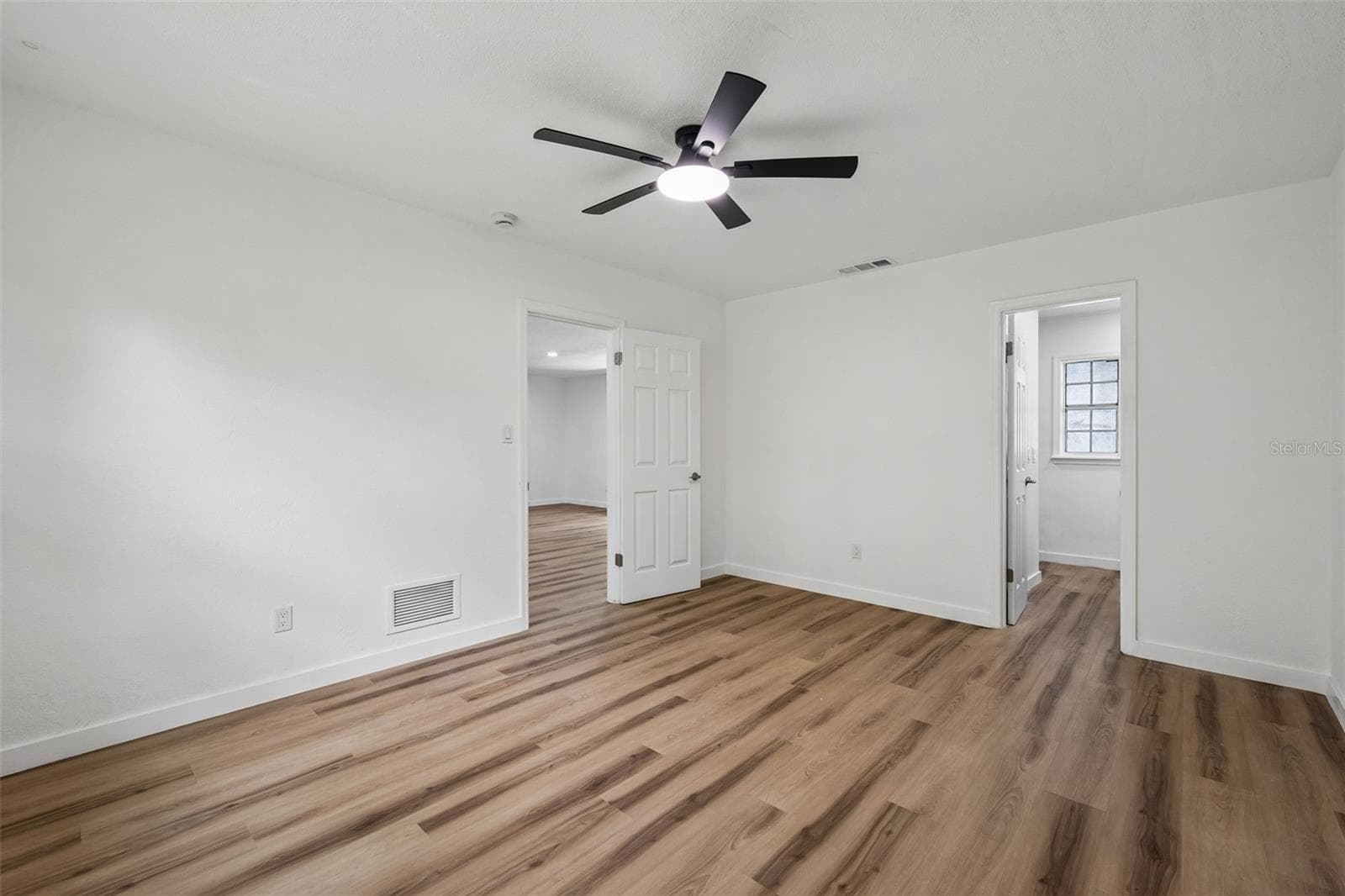 Single Family Residence at 3334 YOUNG ST, WINTER PARK, photo 13 of 22