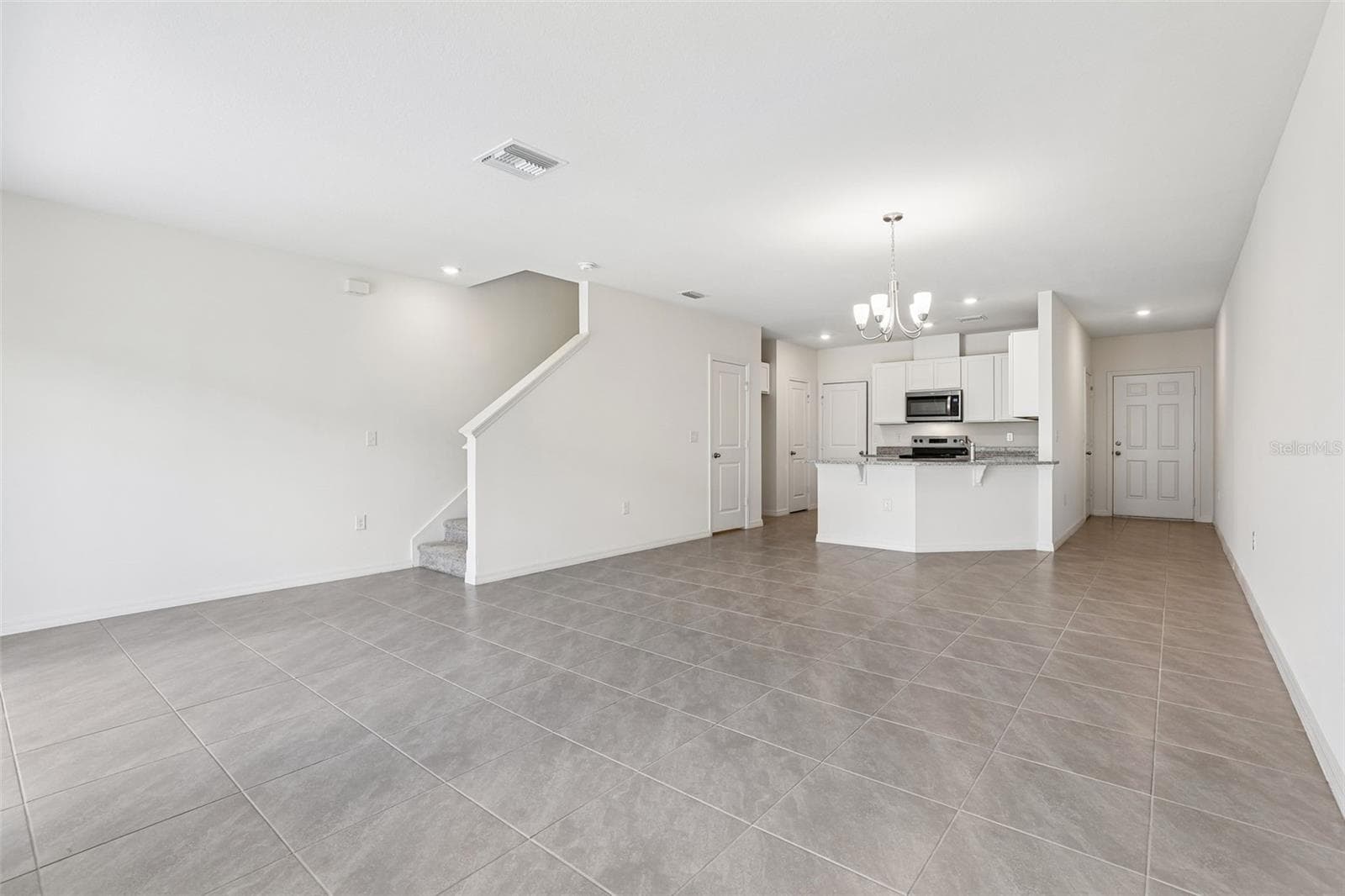 Townhouse at 683 MEADOWS EDGE PL, LAKE WALES, photo 4 of 16
