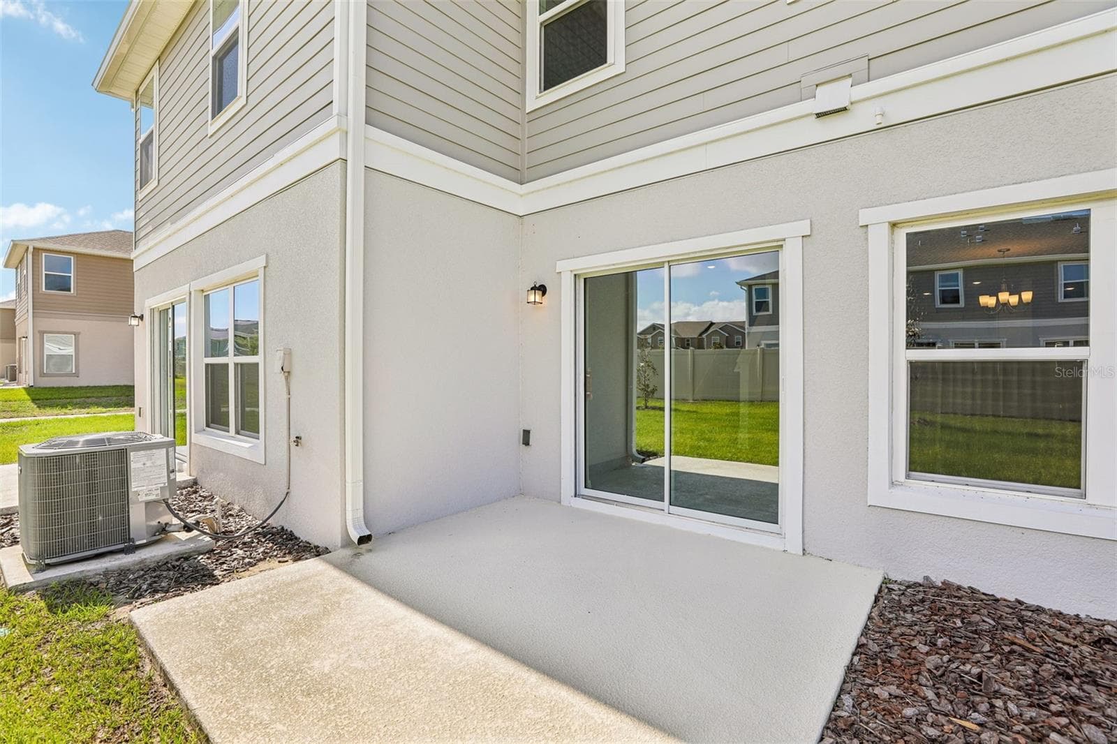 Townhouse at 683 MEADOWS EDGE PL, LAKE WALES, photo 13 of 16