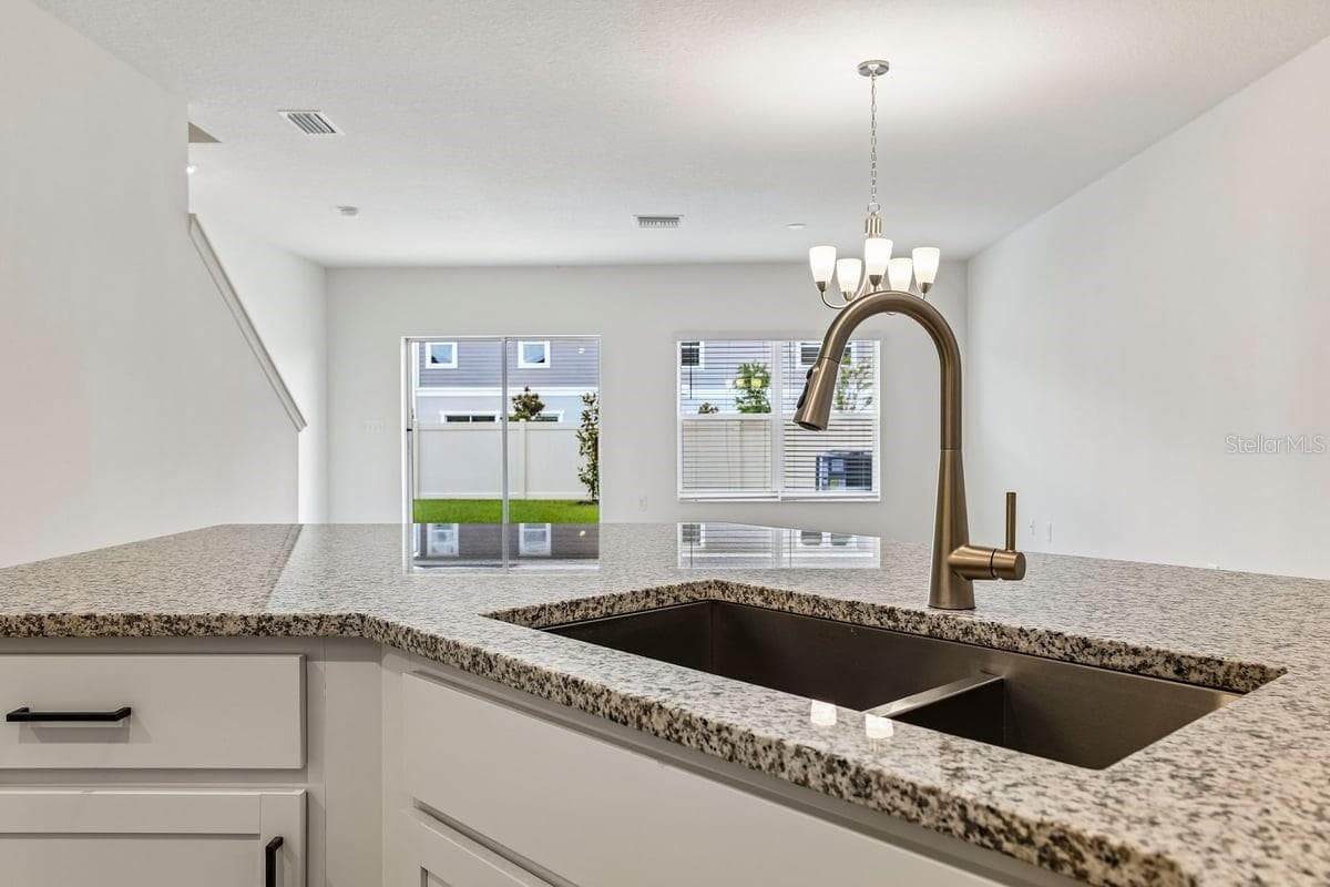 Townhouse at 643 MEADOWS EDGE PL, LAKE WALES, photo 6 of 17