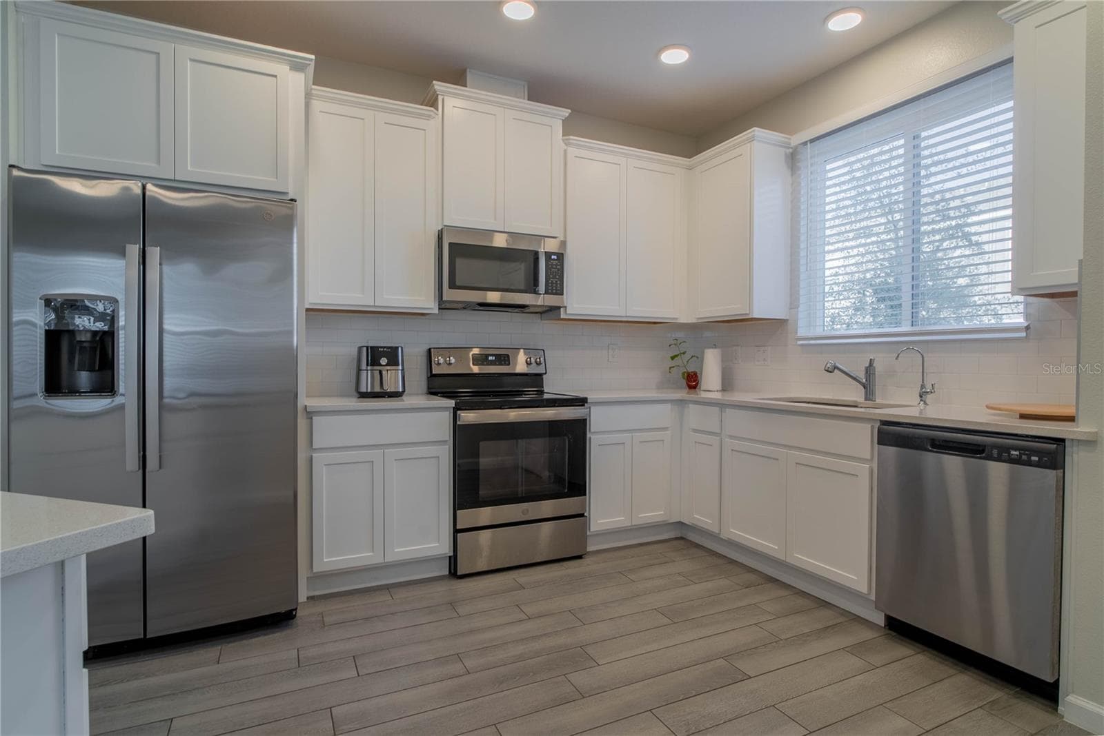 Townhouse at 14788 OUTFITTER ST, ORLANDO, photo 12 of 45