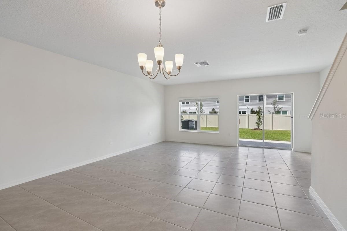 Townhouse at 631 MEADOWS EDGE PL, LAKE WALES, photo 5 of 17