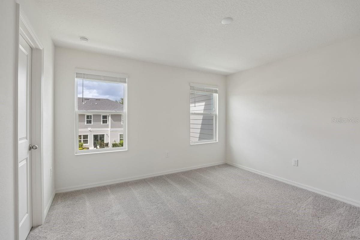 Townhouse at 631 MEADOWS EDGE PL, LAKE WALES, photo 8 of 17