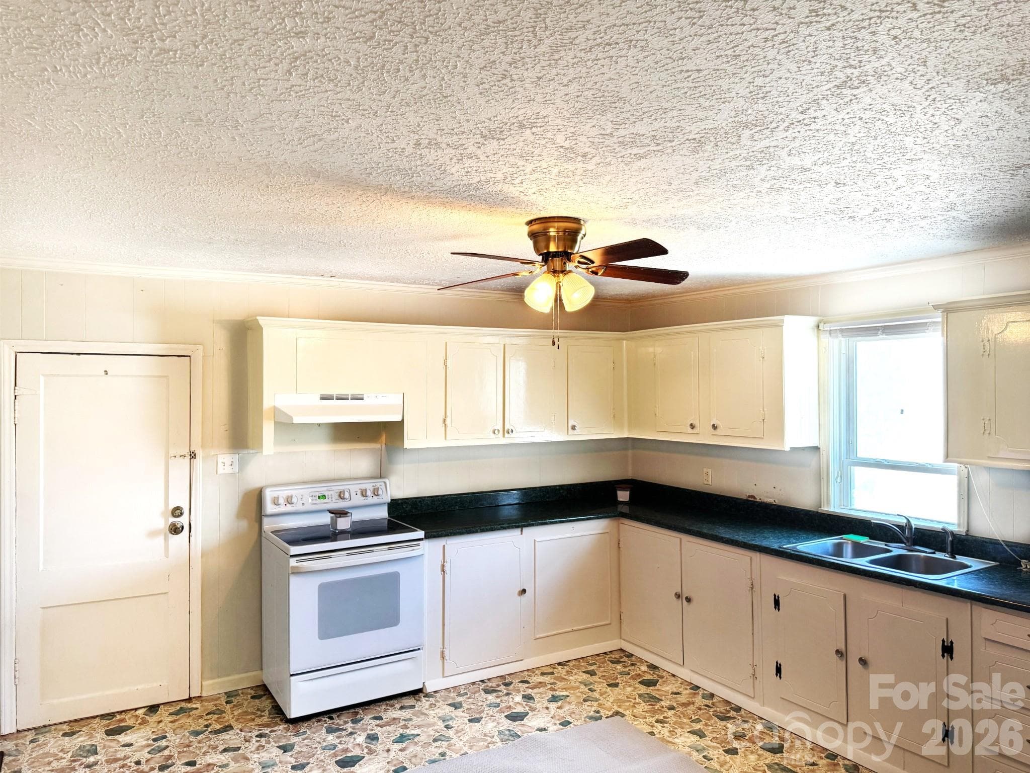 Single Family Residence at 727 Ed Hamrick Road, Shelby, photo 8 of 10