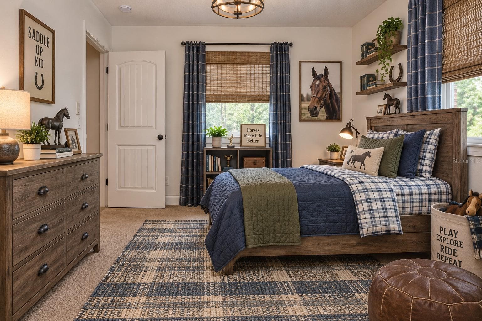 Staged 3rd bedroom - 2501 LIGHTFOOT RD, WIMAUMA
