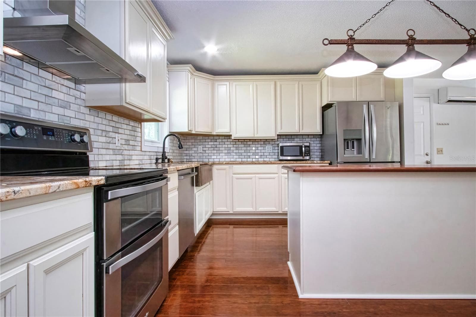 Updated Kitchen - 2501 LIGHTFOOT RD, WIMAUMA