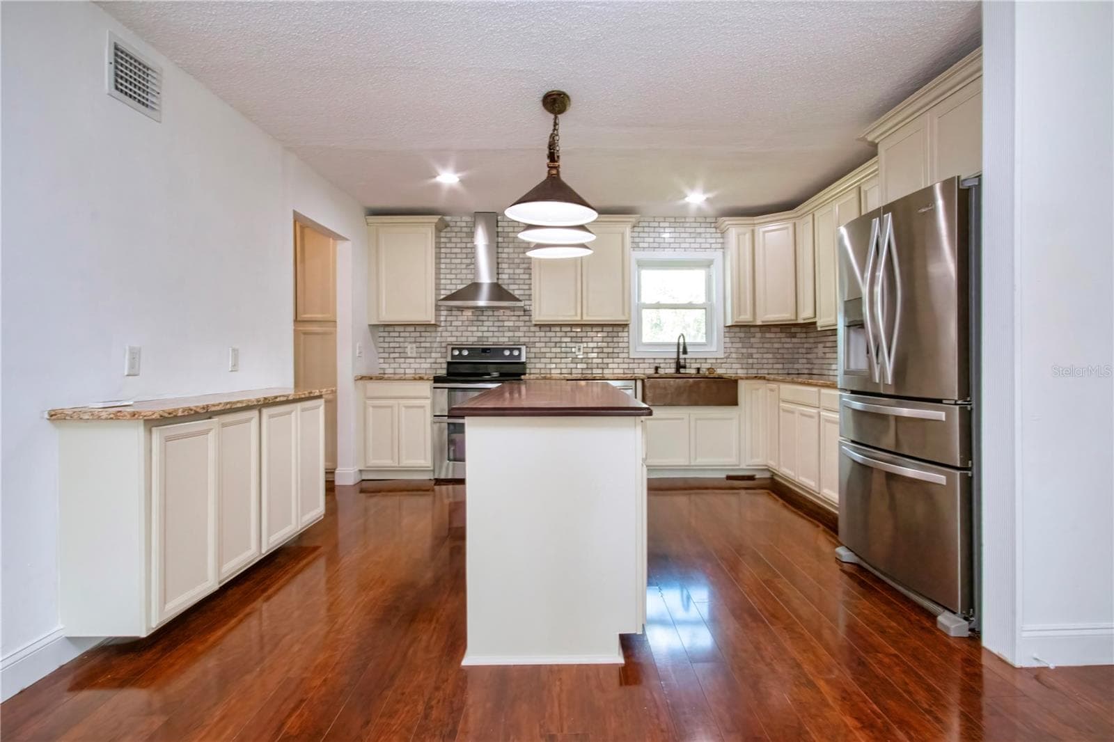 Entire kitchen - 2501 LIGHTFOOT RD, WIMAUMA