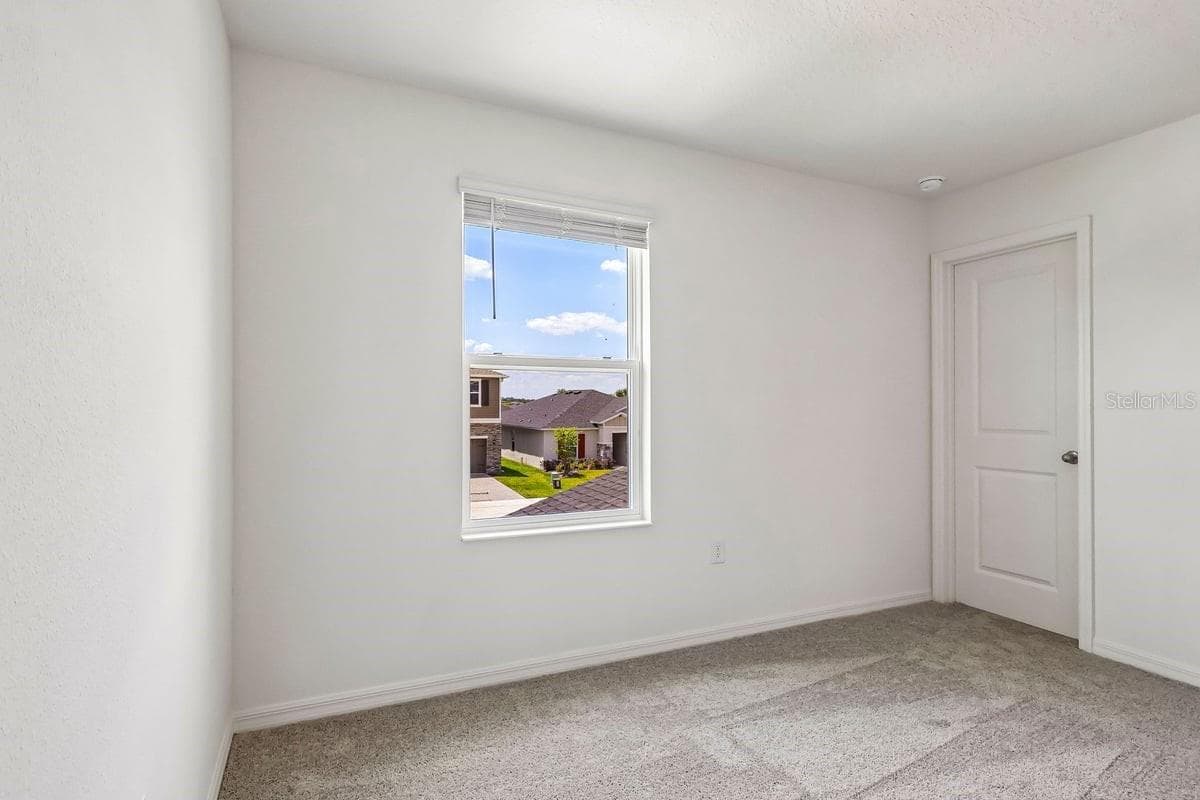 Townhouse at 627 MEADOWS EDGE PL, LAKE WALES, photo 12 of 17