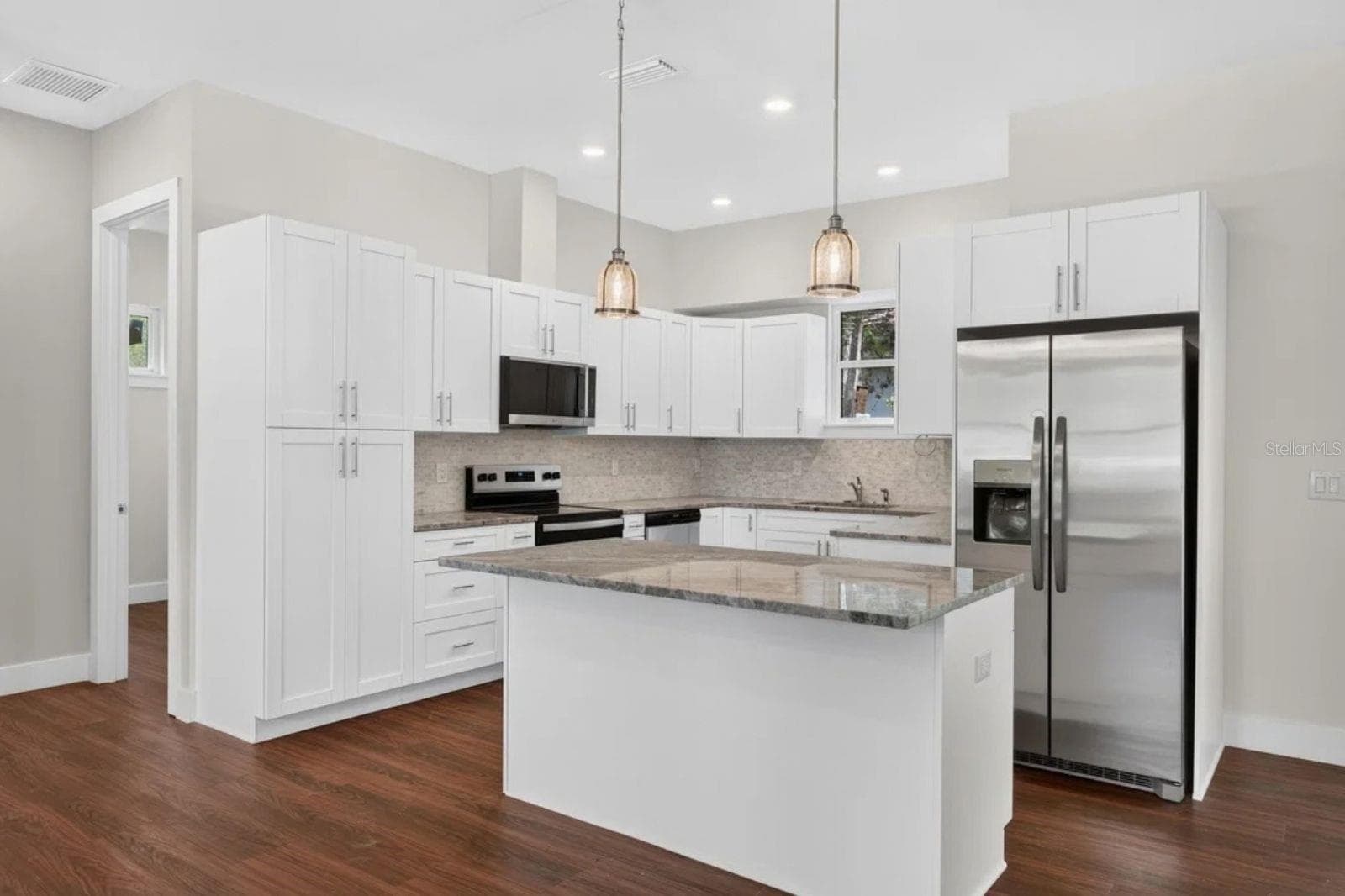 Single Family Residence at 8003 CHANEY LN, TAMPA, photo 8 of 54