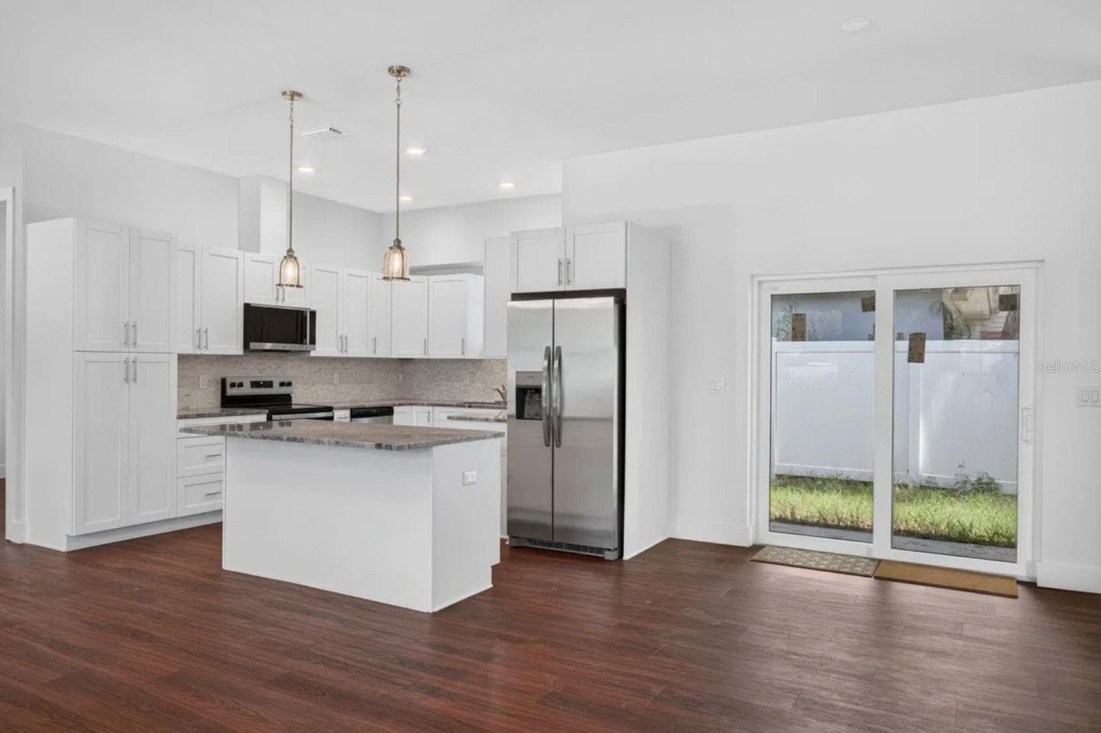 Single Family Residence at 8003 CHANEY LN, TAMPA, photo 10 of 54