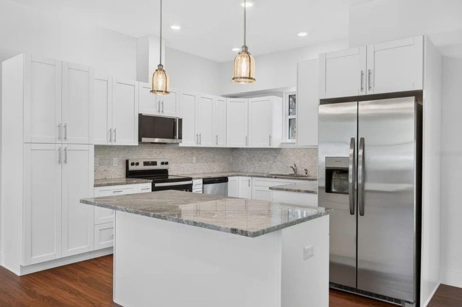Single Family Residence at 8003 CHANEY LN, TAMPA, photo 13 of 54