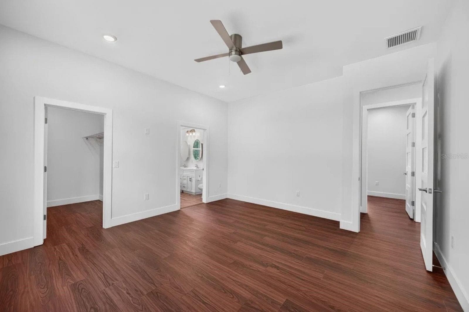 Single Family Residence at 8003 CHANEY LN, TAMPA, photo 20 of 54