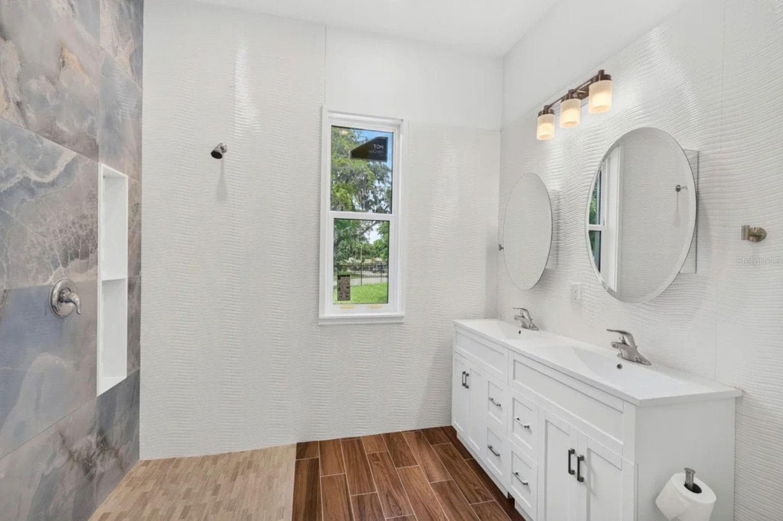Single Family Residence at 8003 CHANEY LN, TAMPA, photo 29 of 54