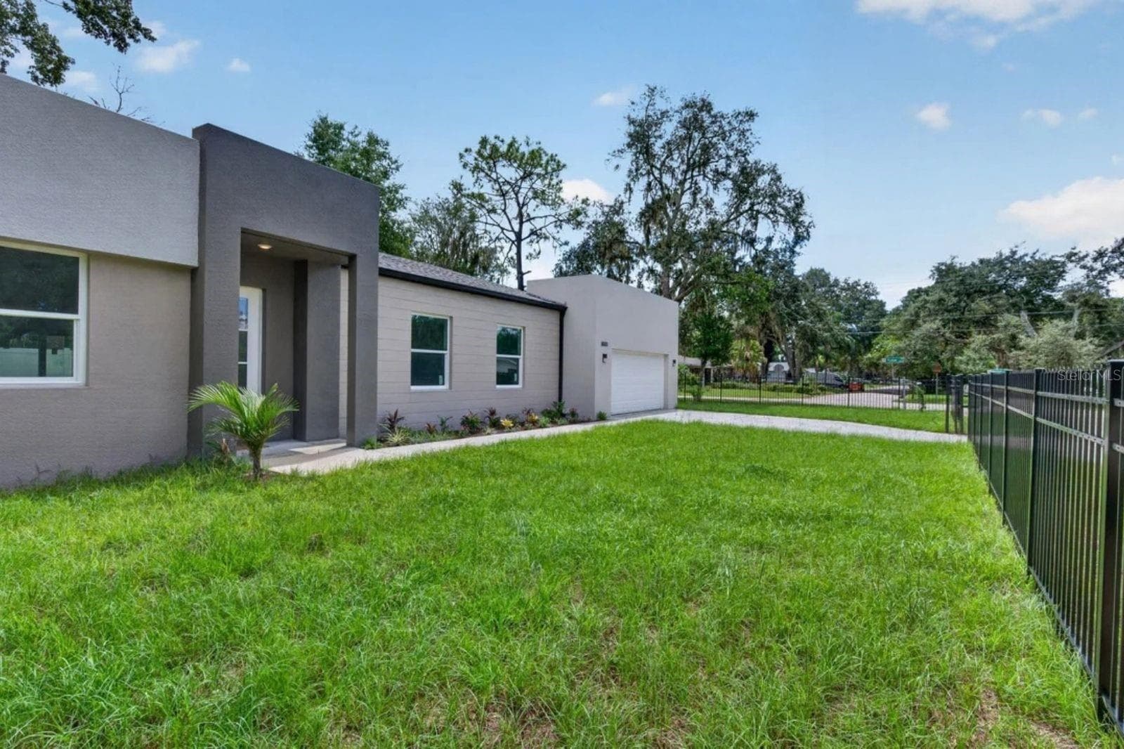 Single Family Residence at 8003 CHANEY LN, TAMPA, photo 44 of 54