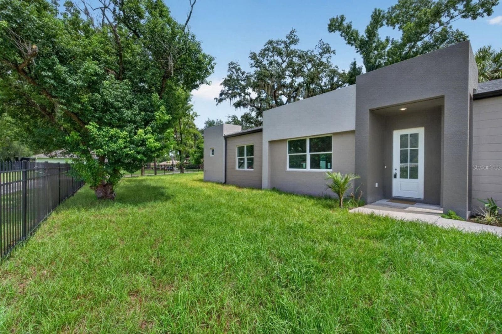 Single Family Residence at 8003 CHANEY LN, TAMPA, photo 46 of 54