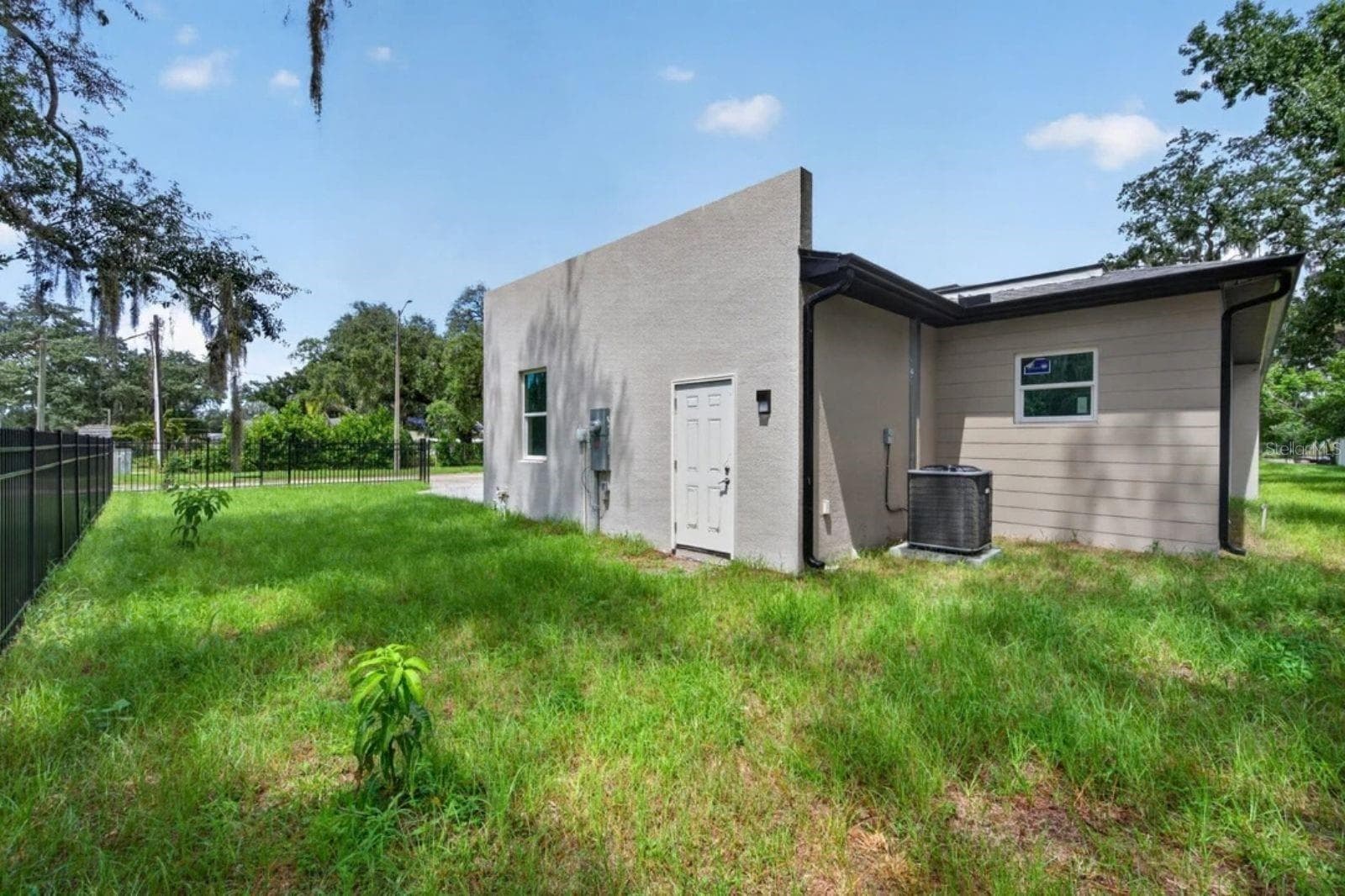 Single Family Residence at 8003 CHANEY LN, TAMPA, photo 47 of 54