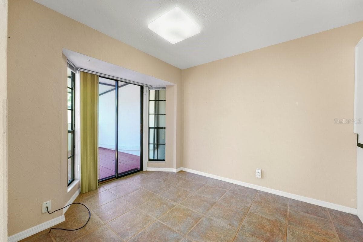Single Family Residence at 105 OYSTER CATCHER CT, DAYTONA BEACH, photo 11 of 37