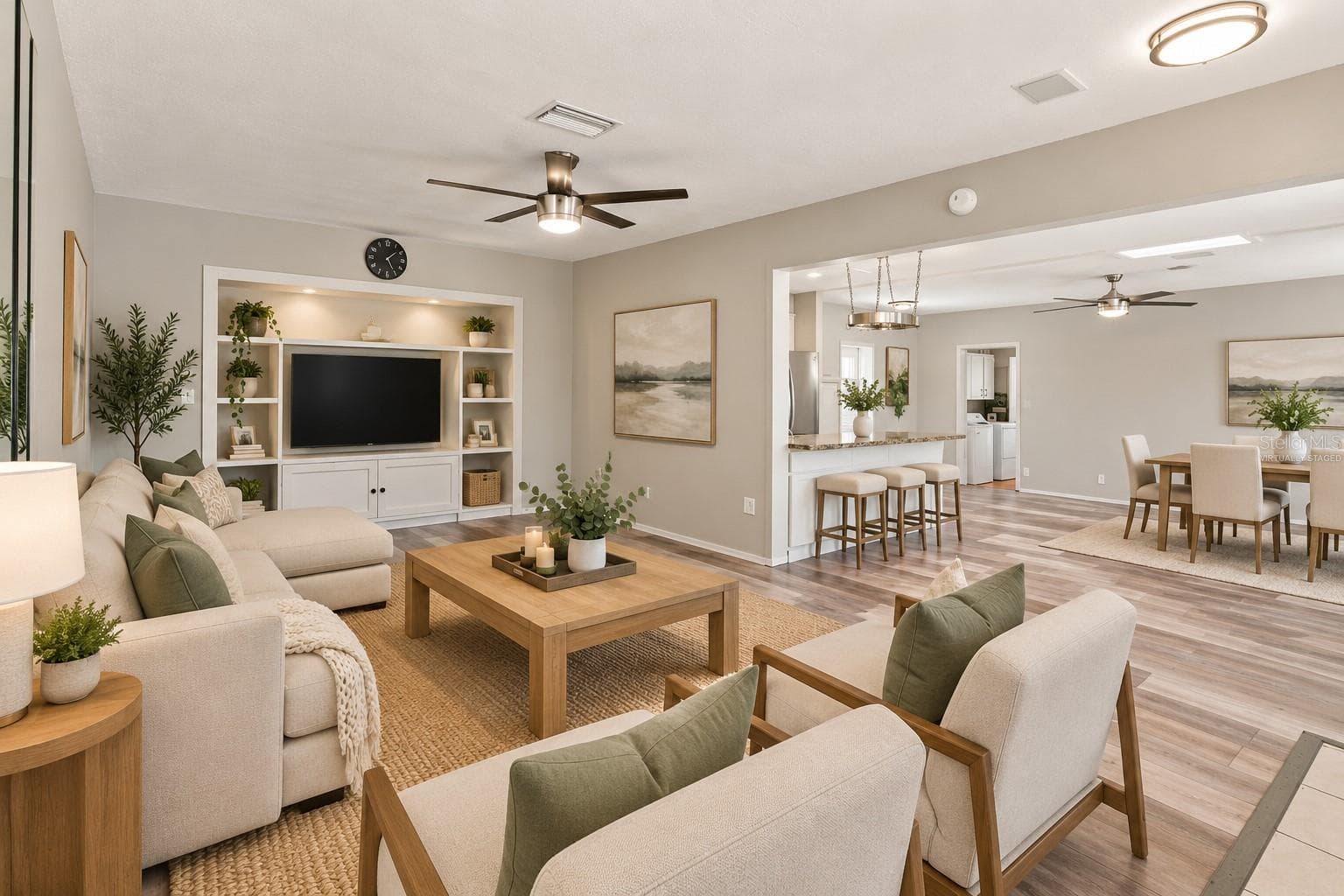 Living Virtually Staged - 3705 28TH AVE W, BRADENTON