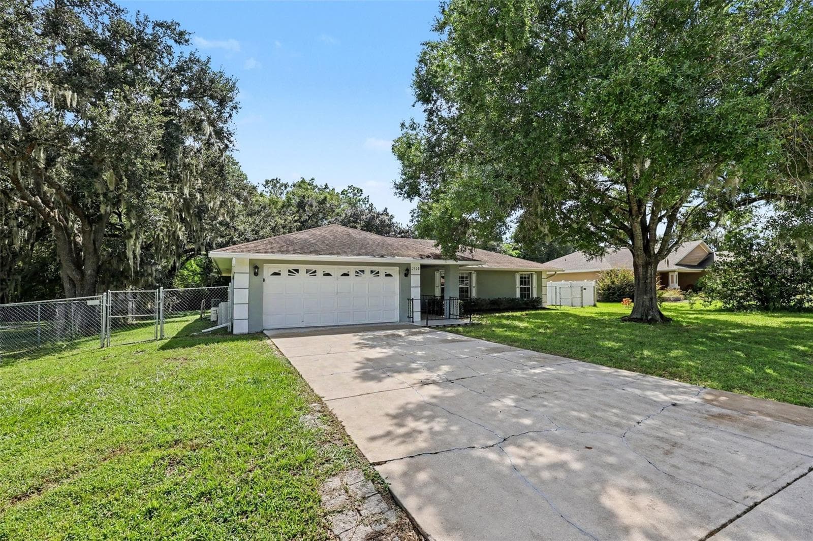 2928 EASTBROOK DR