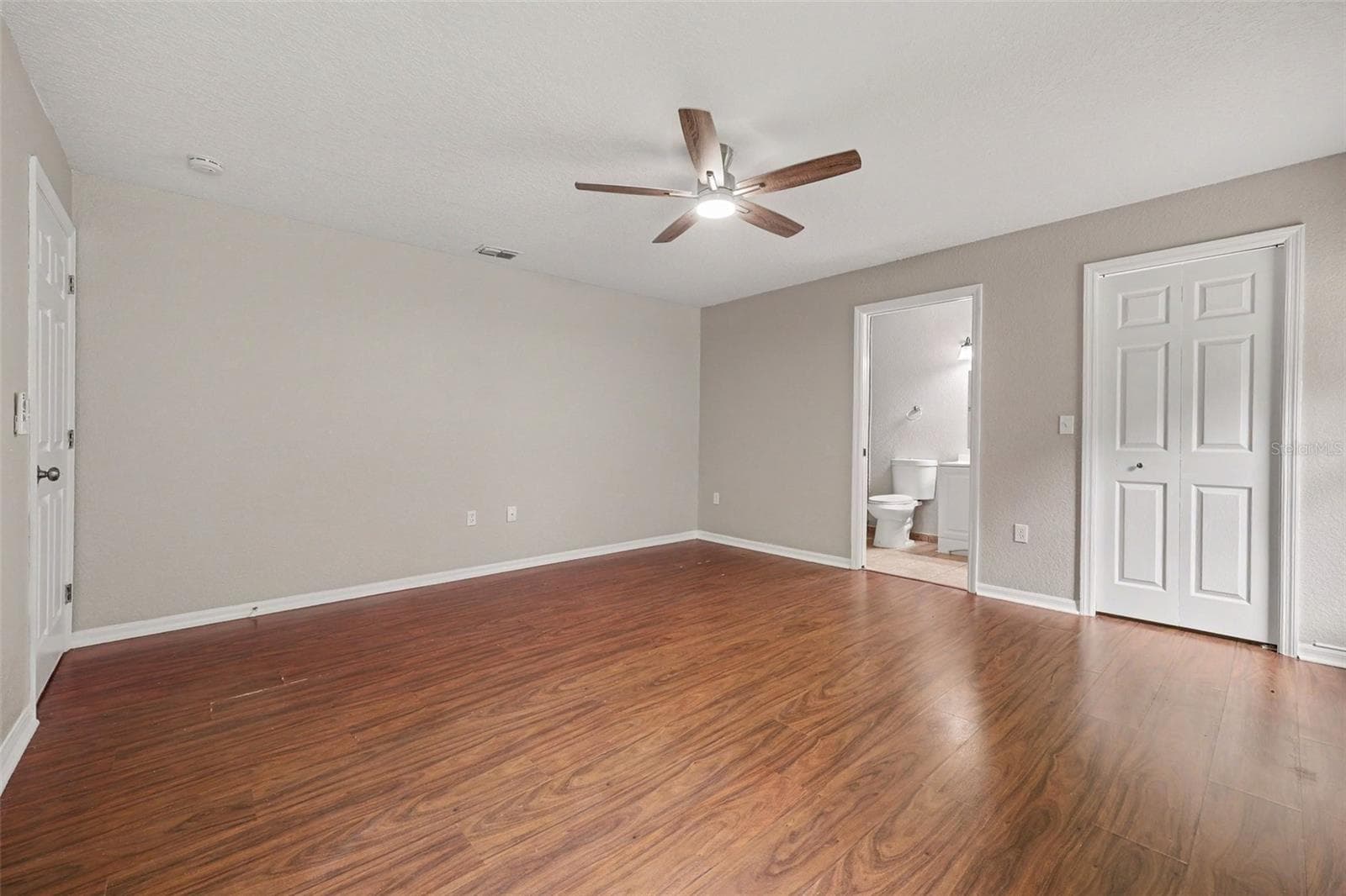 Single Family Residence at 2928 EASTBROOK DR, LAKELAND, photo 13 of 20