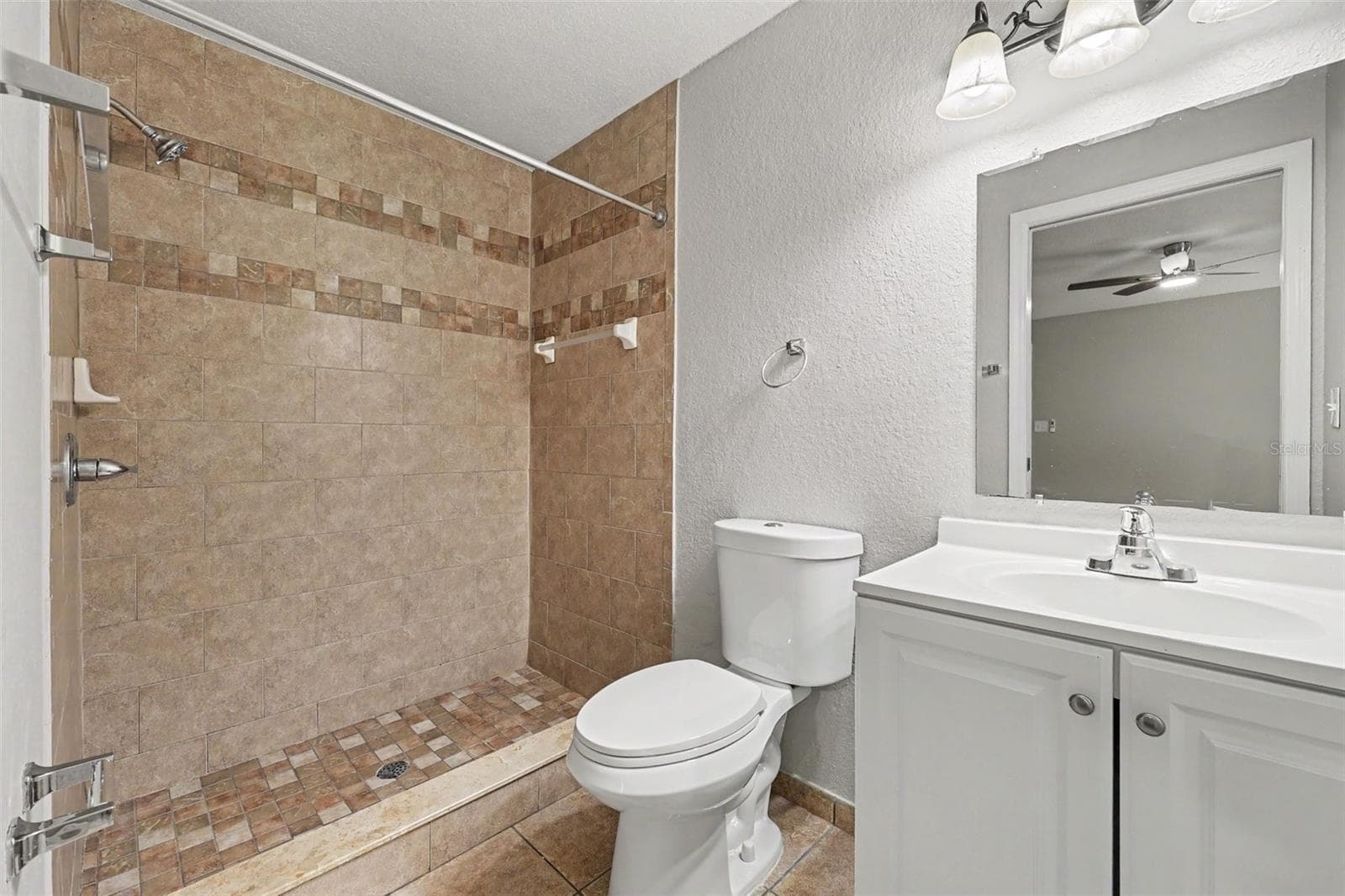 Single Family Residence at 2928 EASTBROOK DR, LAKELAND, photo 18 of 20