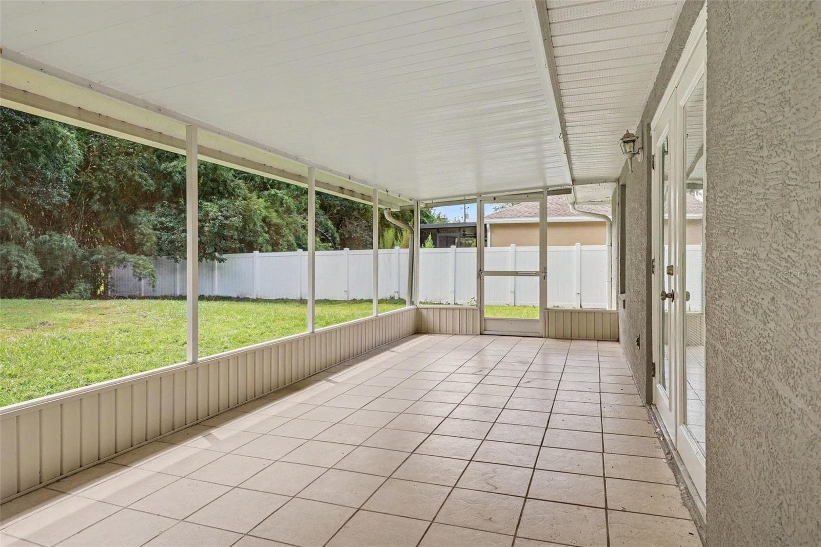 Single Family Residence at 2928 EASTBROOK DR, LAKELAND, photo 19 of 20