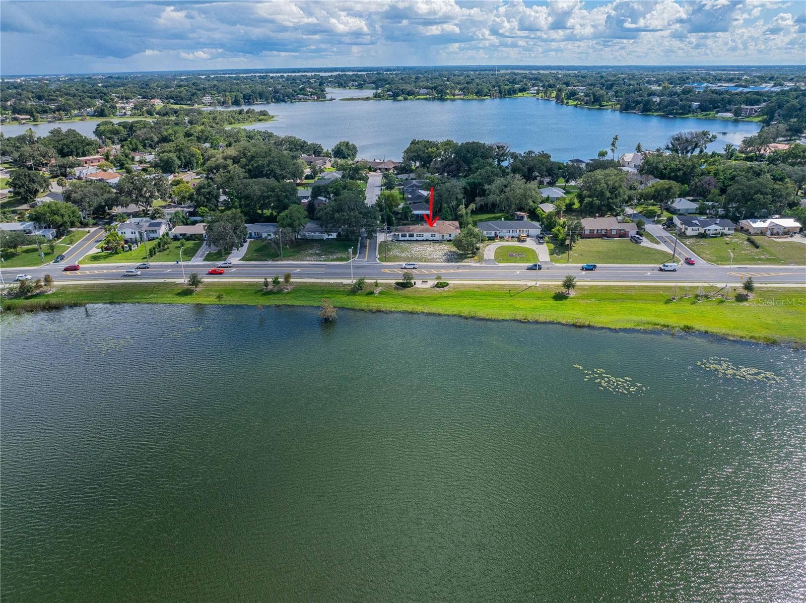 Single Family Residence at 1196 LAKE ELBERT DR SE, WINTER HAVEN, photo 4 of 36