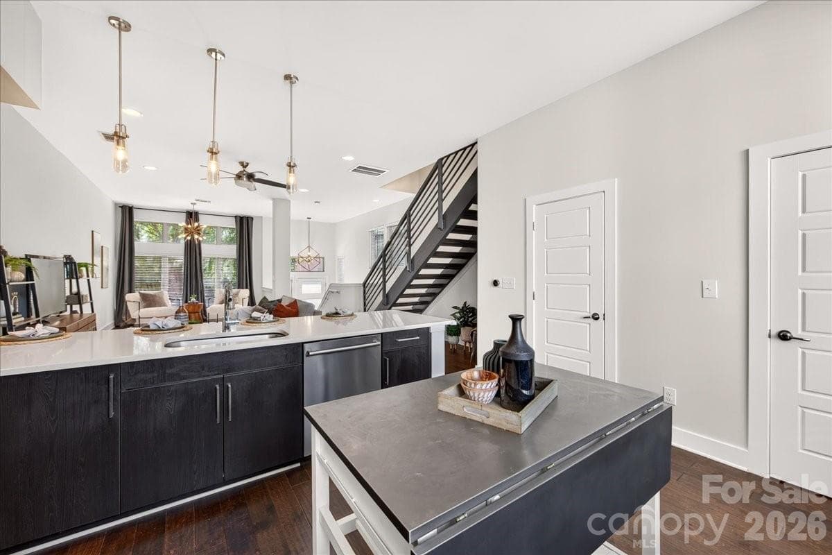 Townhouse at 2010 Hawkins Street, Charlotte, photo 11 of 48