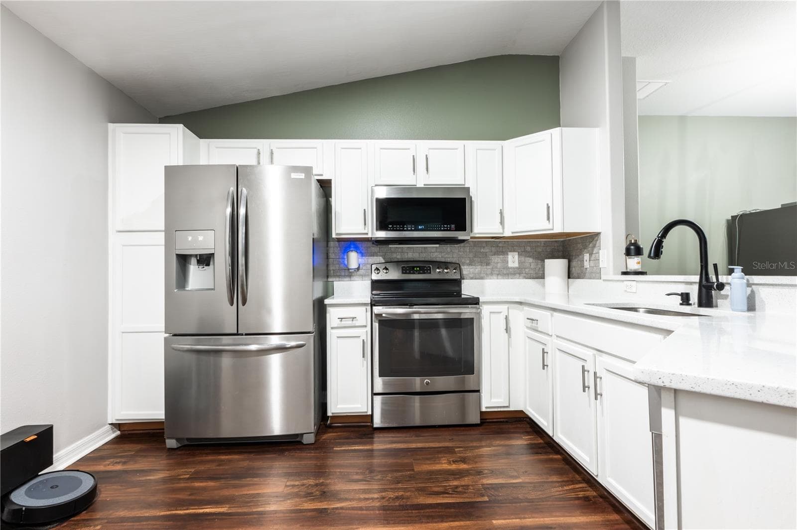 Kitchen - 7286 CEDARCREST BLVD, LAKELAND