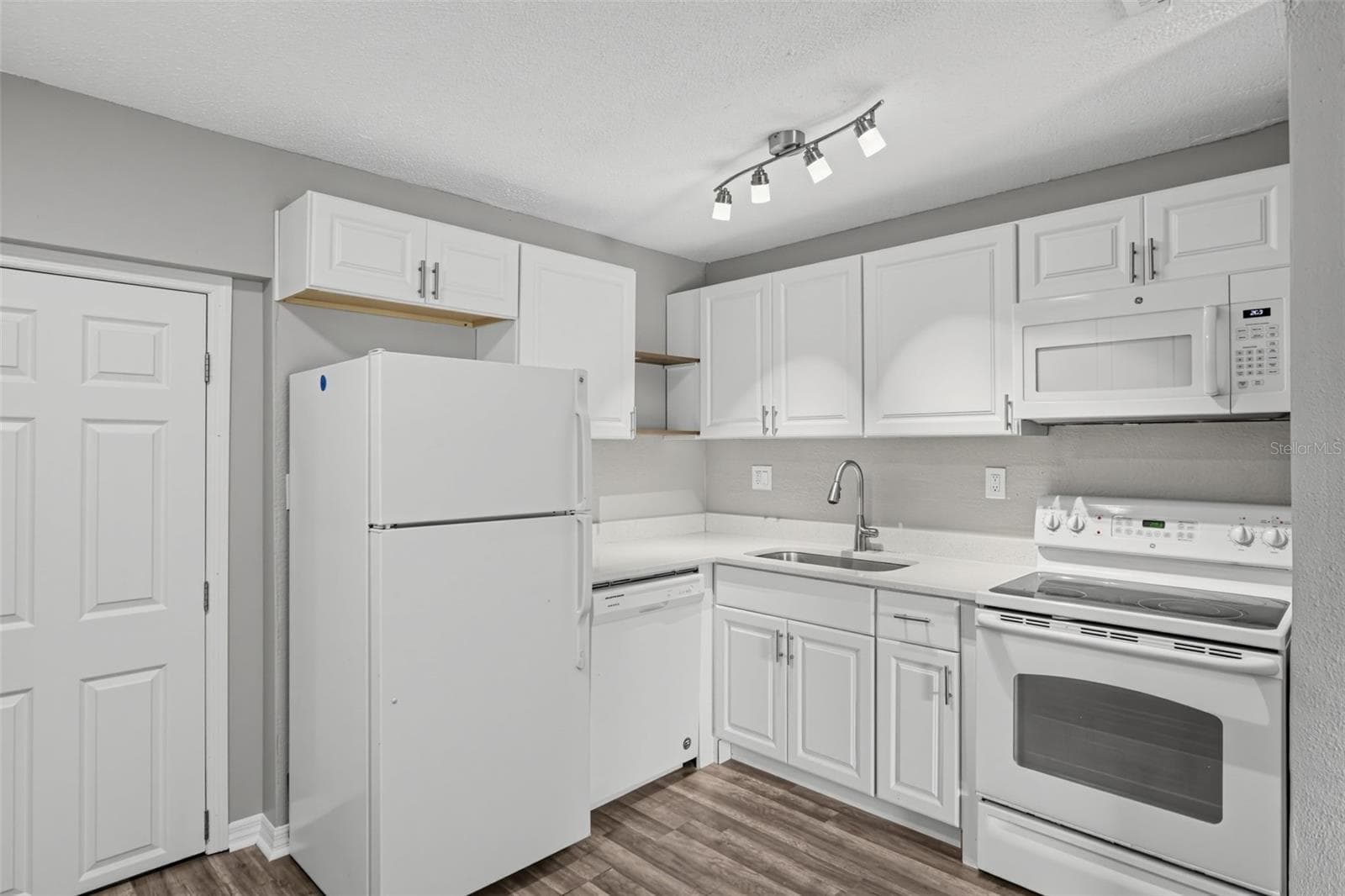 Single Family Residence at 4169 GAITHER ST, ORLANDO, photo 9 of 27