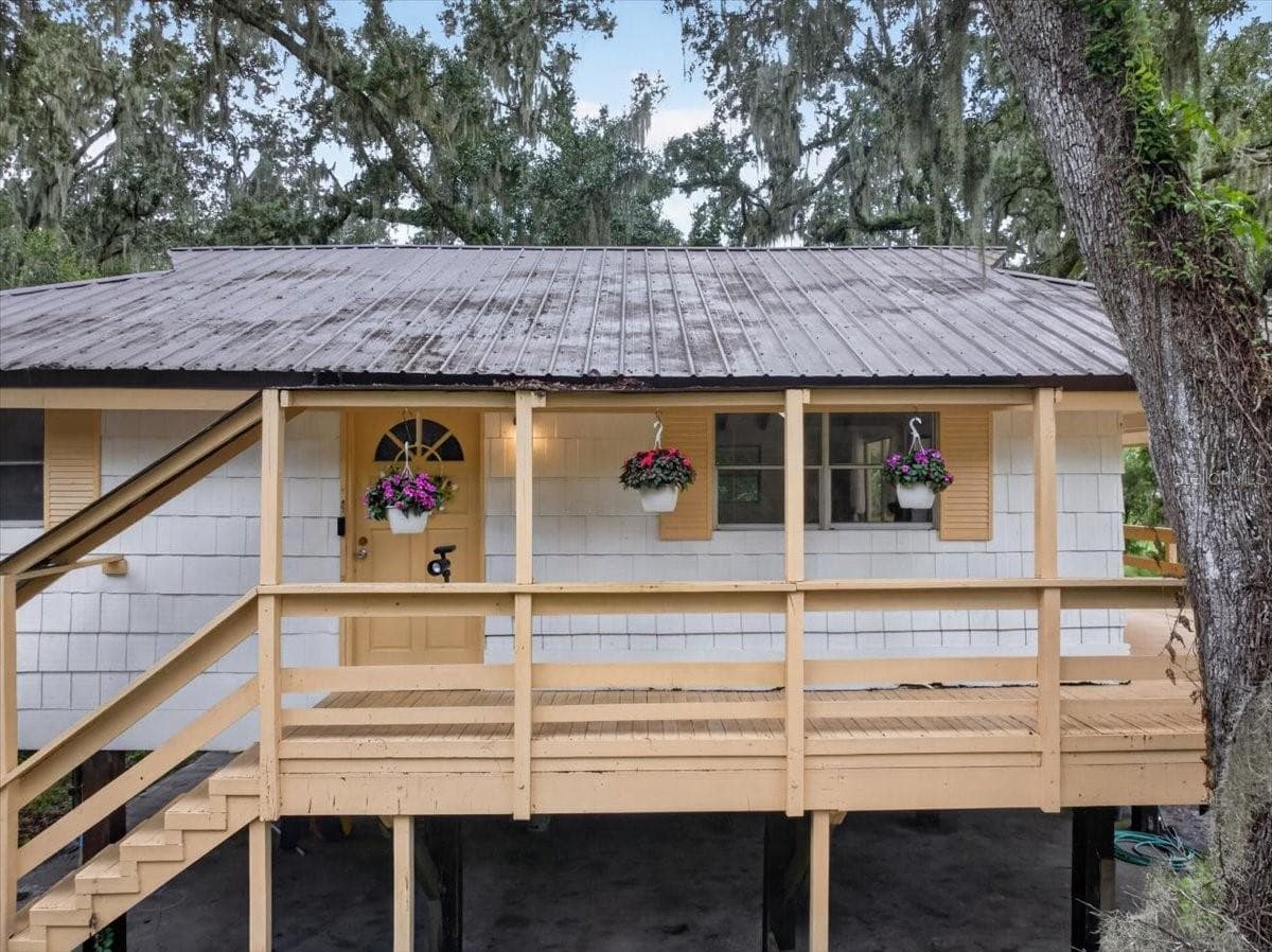 Single Family Residence at 4417 RIVER DR, VALRICO, photo 6 of 60