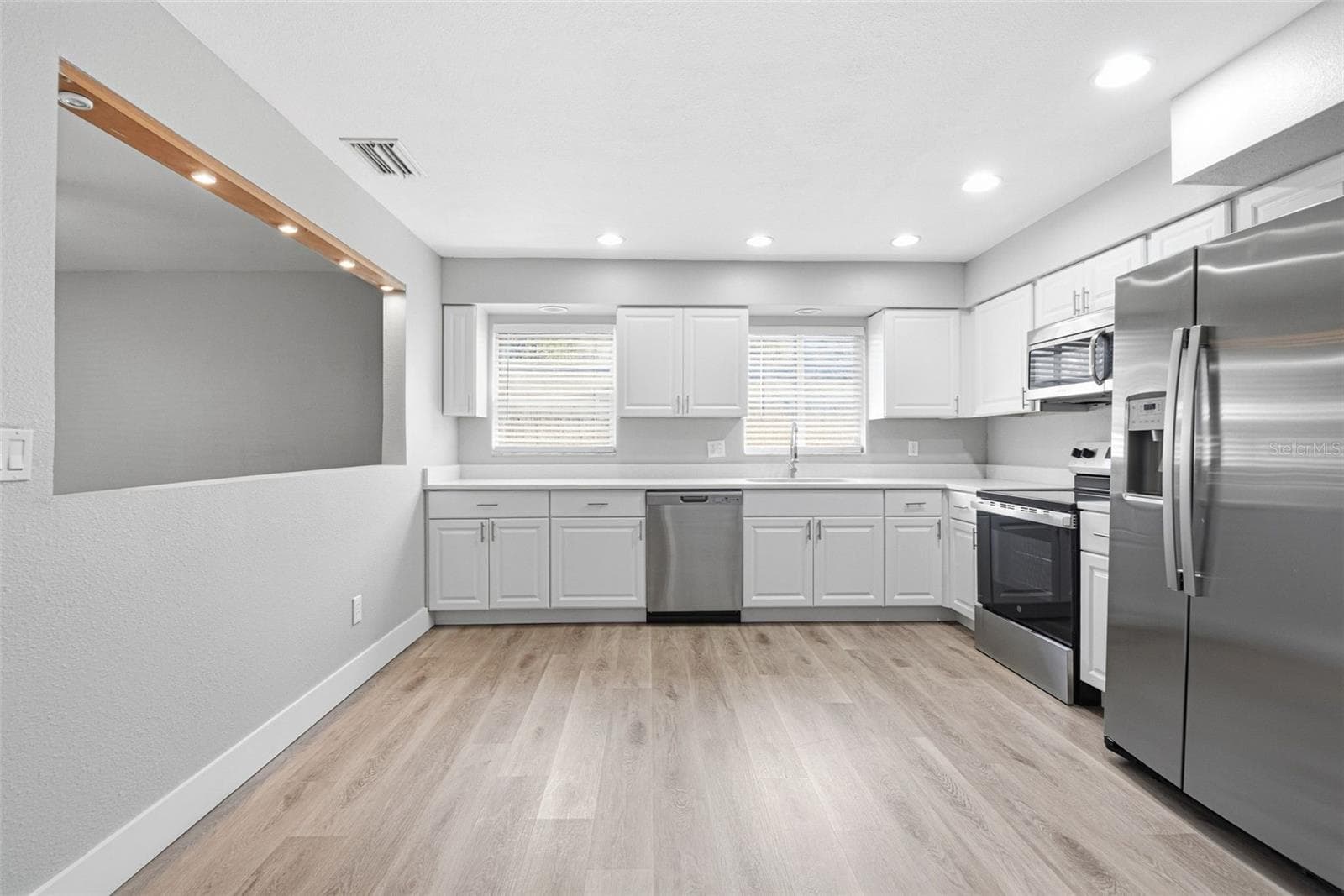 Single Family Residence at 310 93RD AVE N, ST PETERSBURG, photo 14 of 50