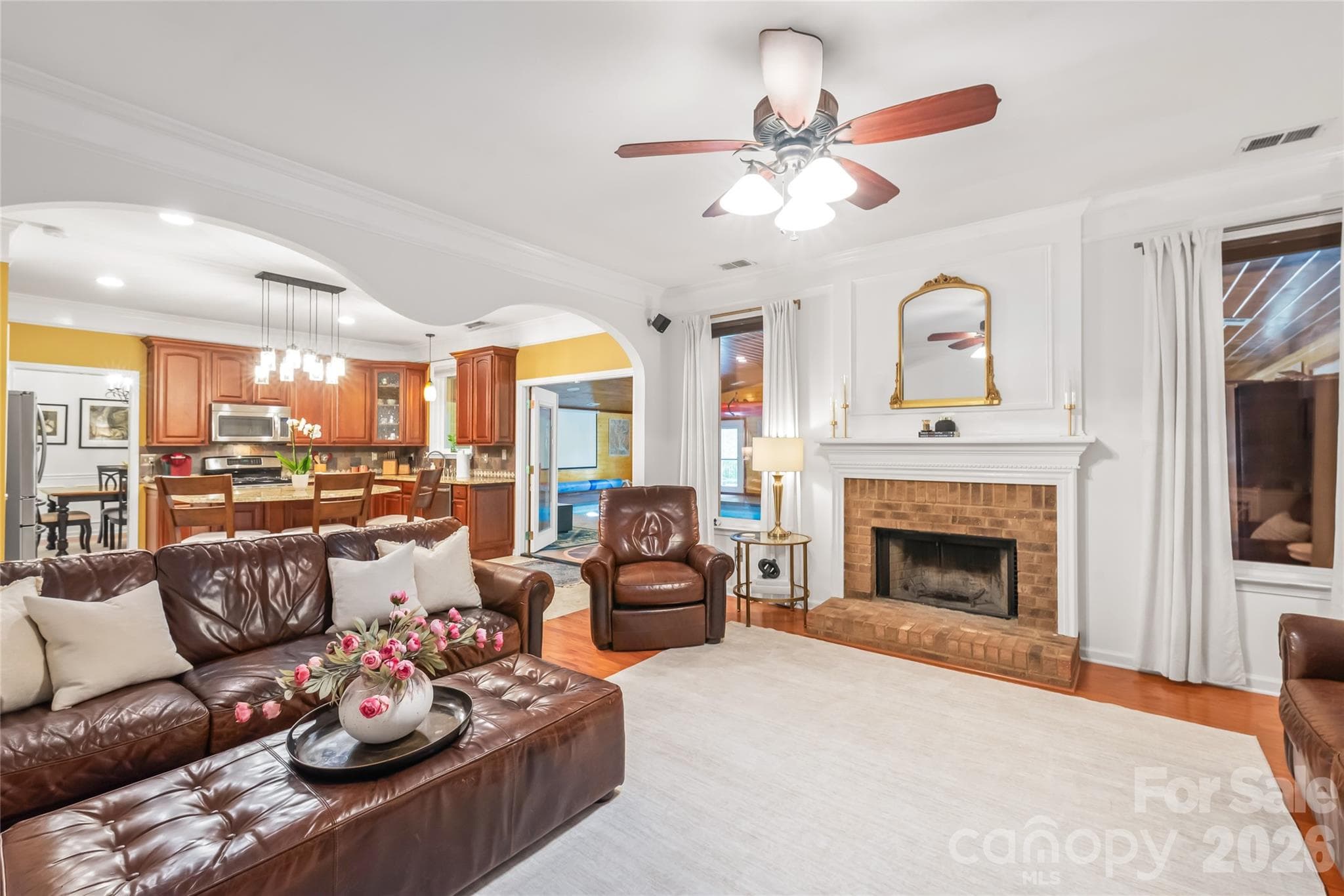 Unique architectural detail opens up the living space and kitchen - 13934 Kings Carriage Lane, Charlotte