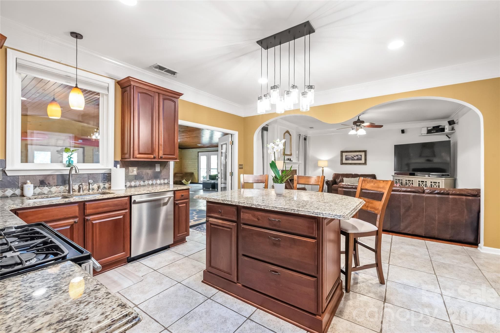 Open kitchen is the perfect spot to gather - 13934 Kings Carriage Lane, Charlotte