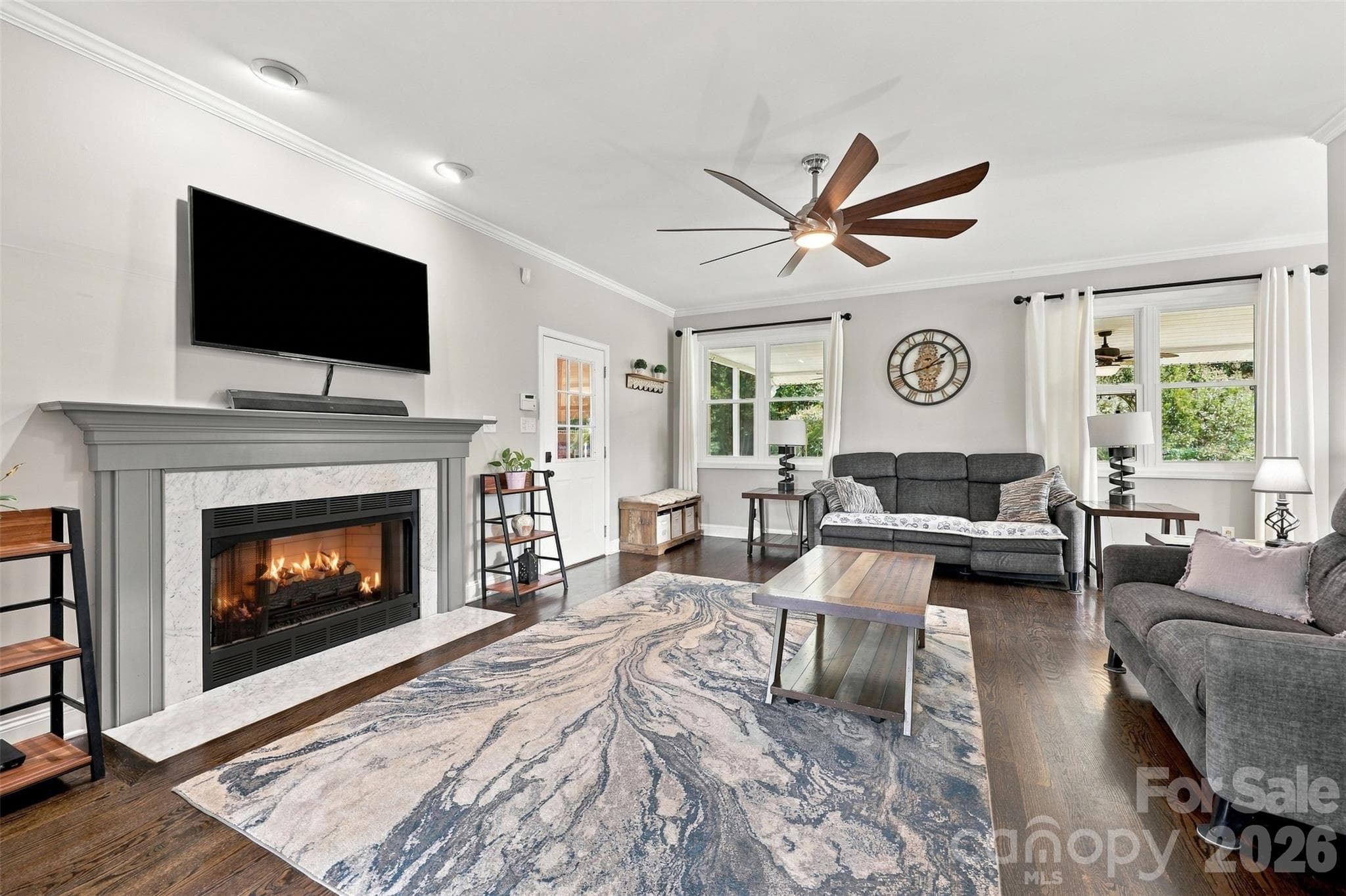 Family Room/Den - 104 Felix Lane, York