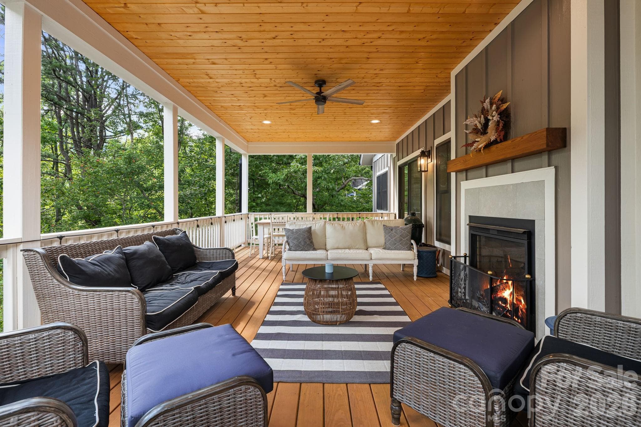Single Family Residence at 14 Sugarland Ridge Trail, Fairview, photo 21 of 48