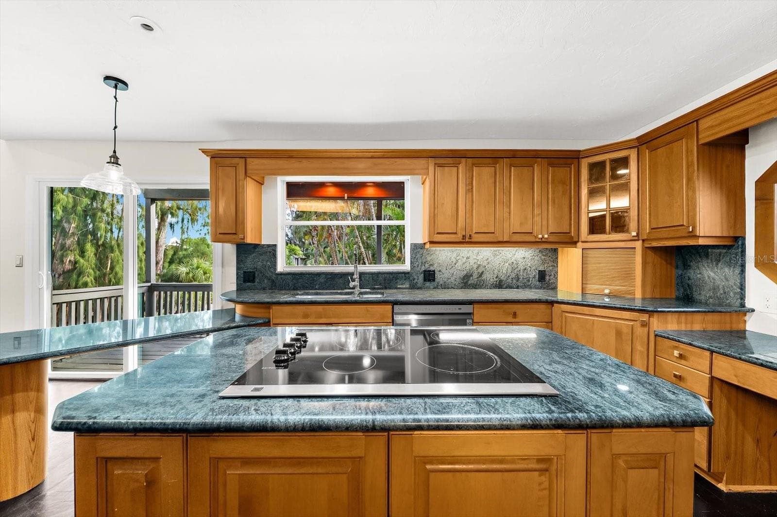 Single Family Residence at 1209 SEA PLUME WAY, SARASOTA, photo 4 of 102