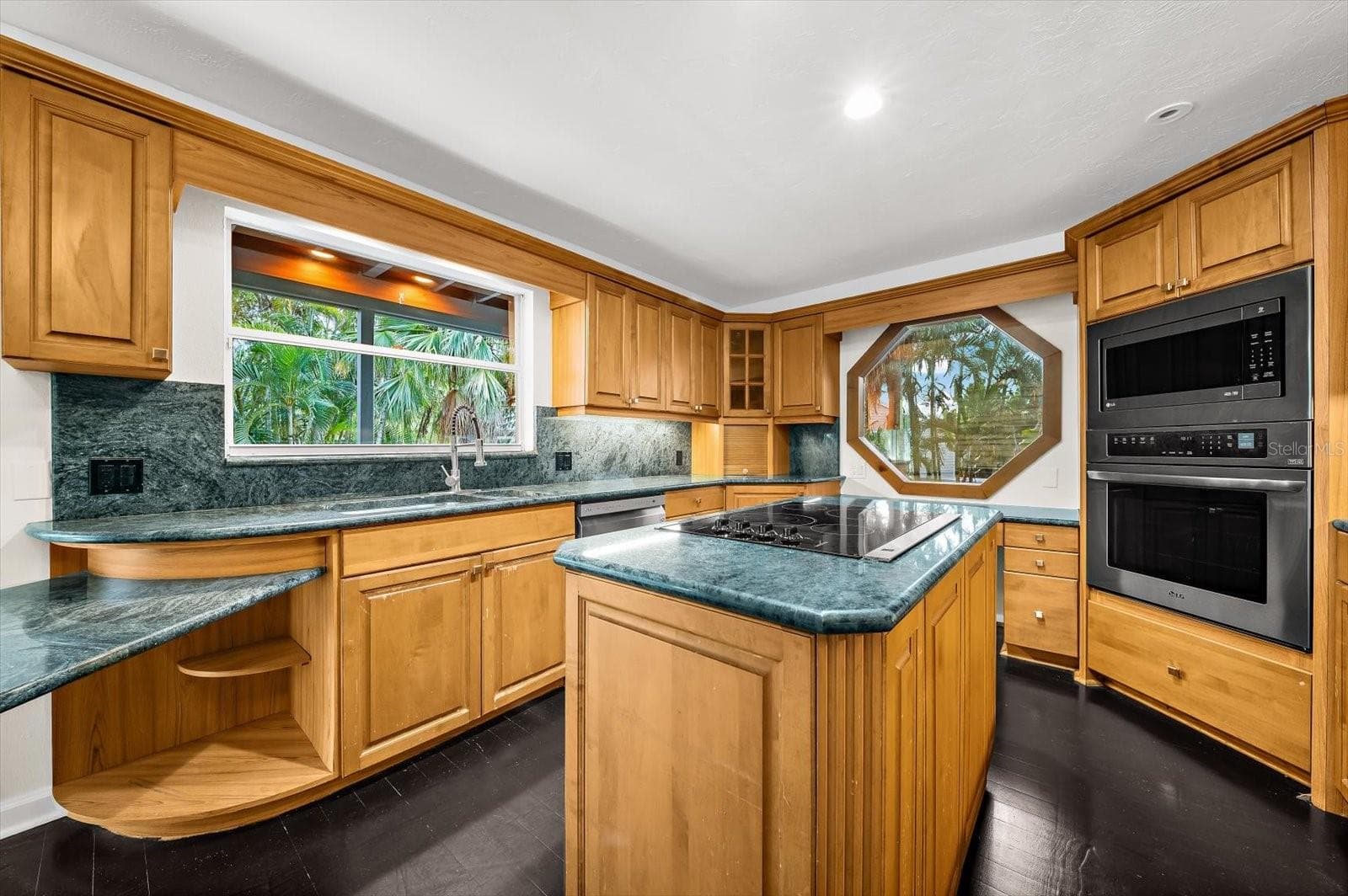 Single Family Residence at 1209 SEA PLUME WAY, SARASOTA, photo 29 of 102