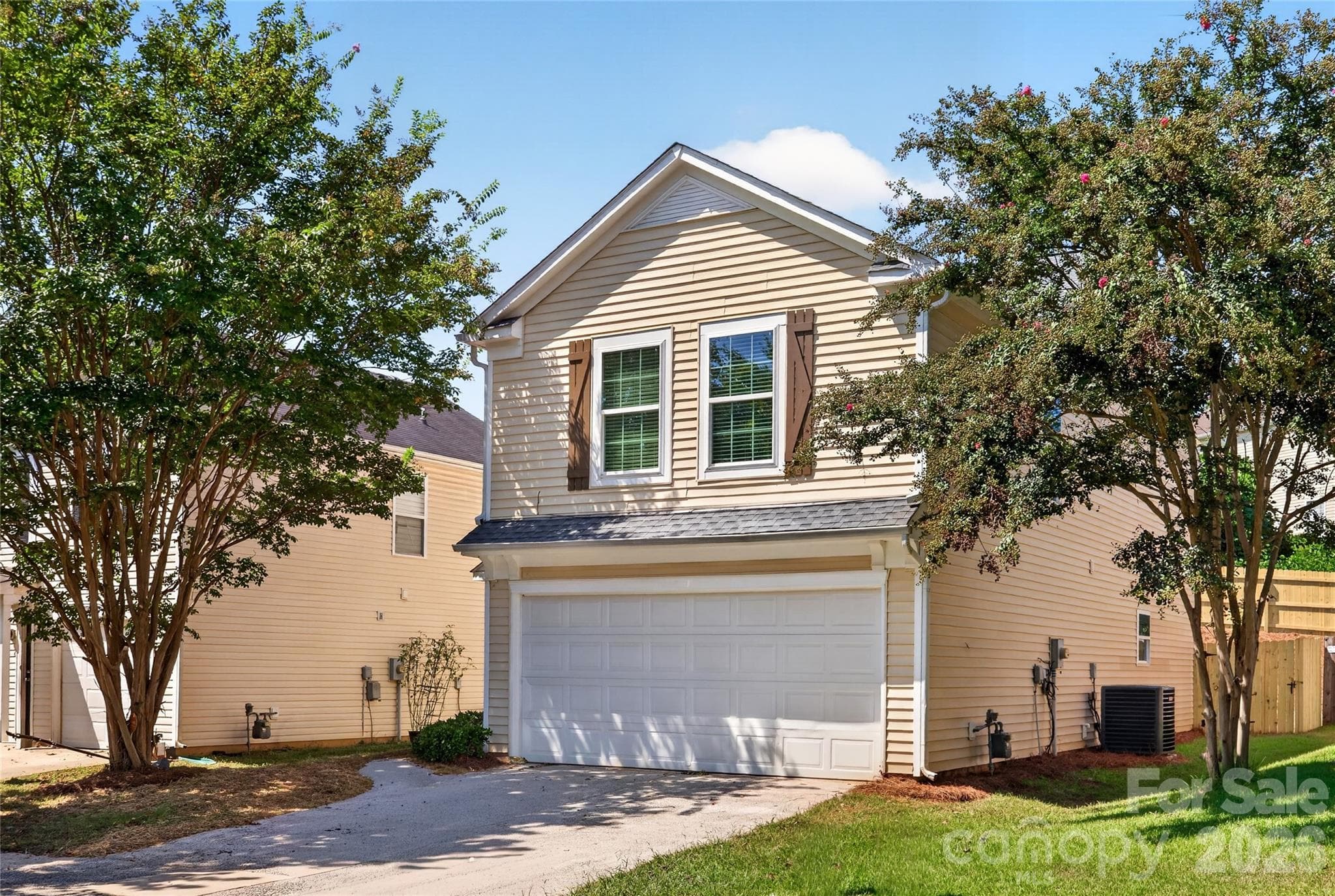Single Family Residence at 2629 Stream Bank Drive, Charlotte, photo 2 of 31