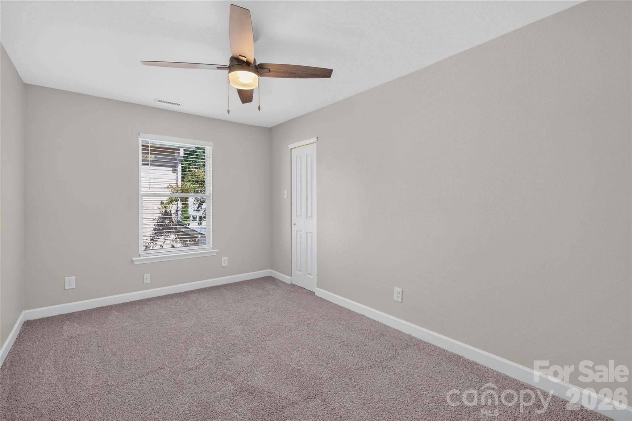 Single Family Residence at 2629 Stream Bank Drive, Charlotte, photo 9 of 31