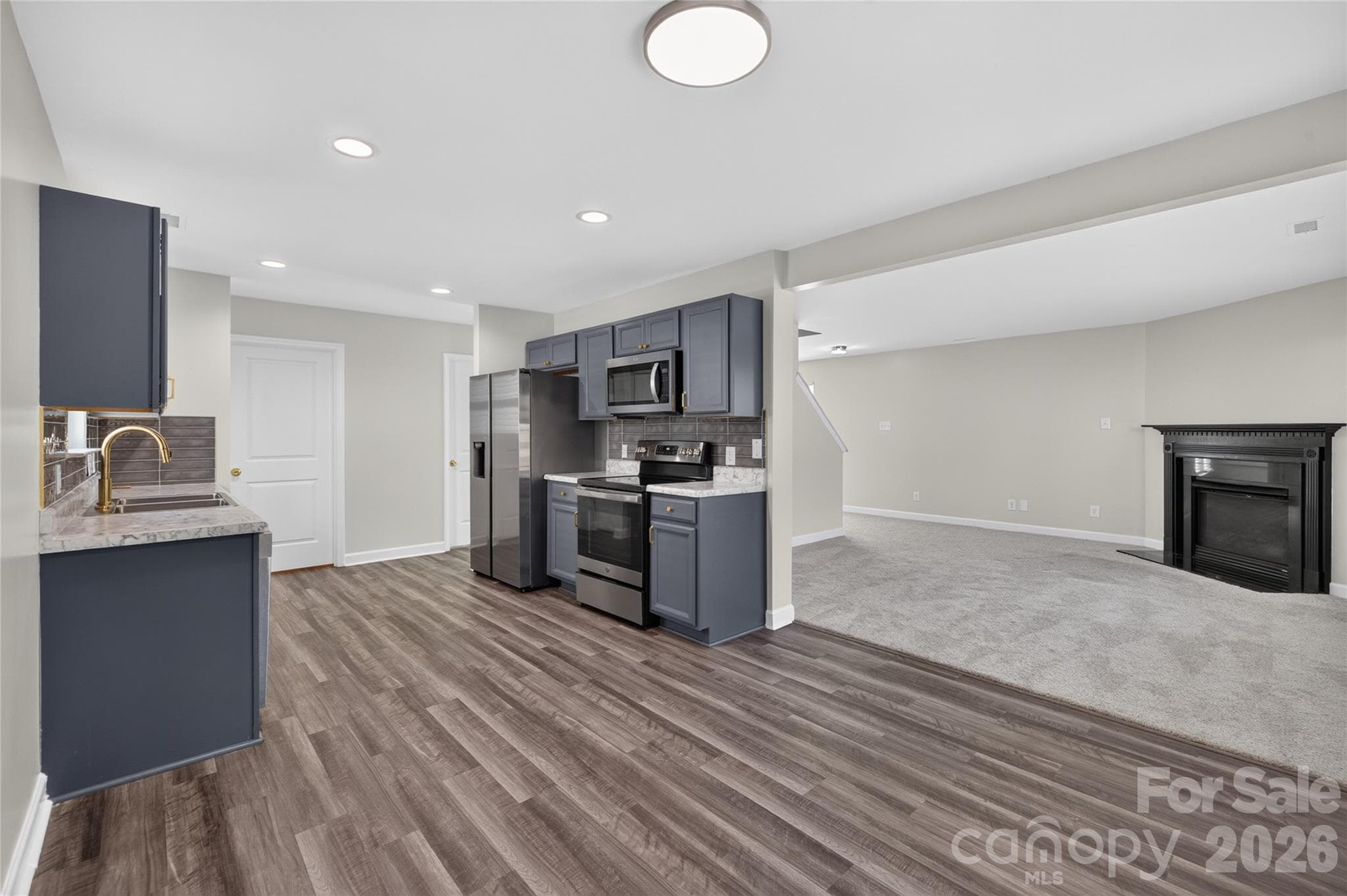 Single Family Residence at 2629 Stream Bank Drive, Charlotte, photo 15 of 31